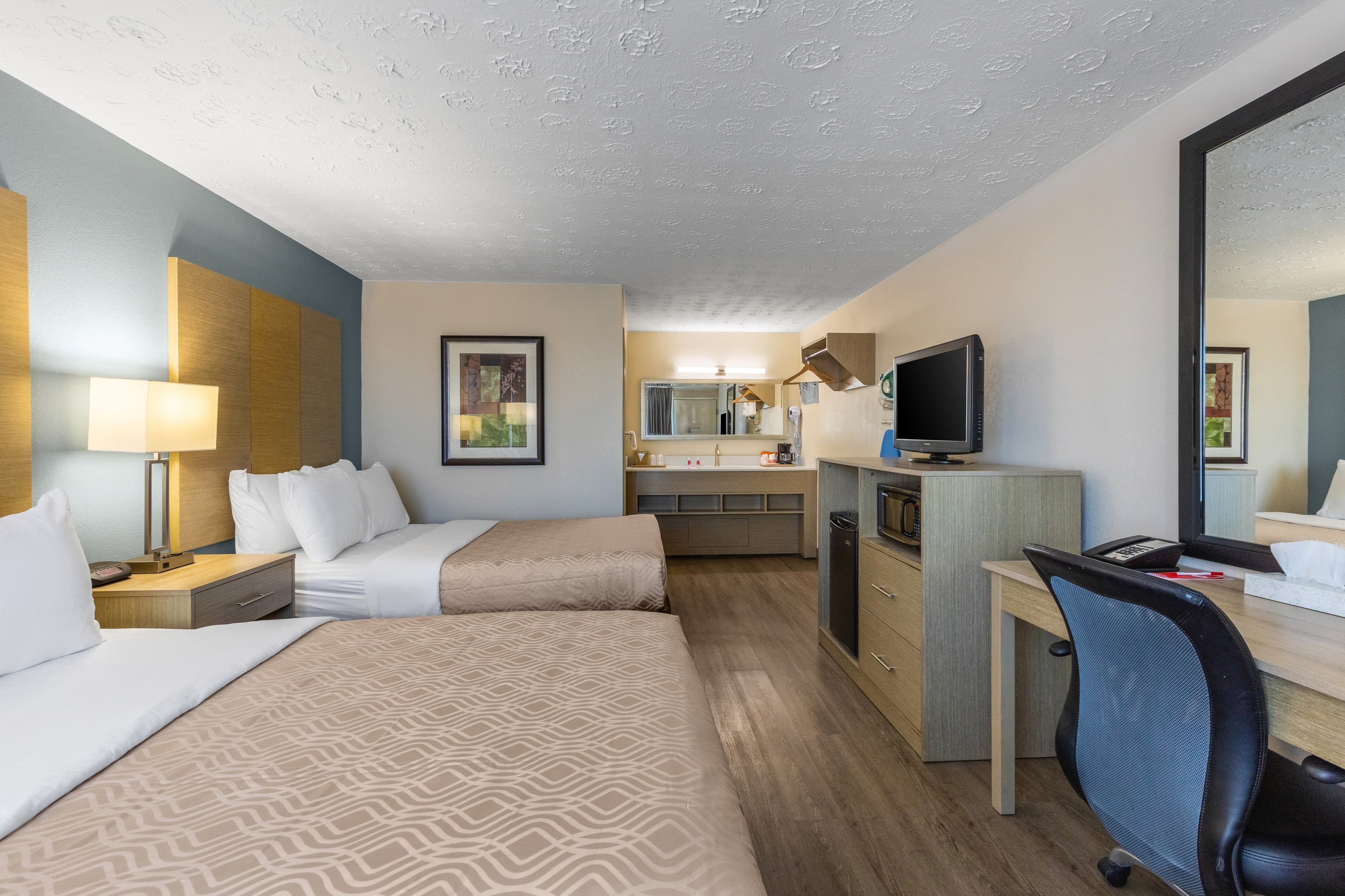 Econo Lodge Middlesboro — 7