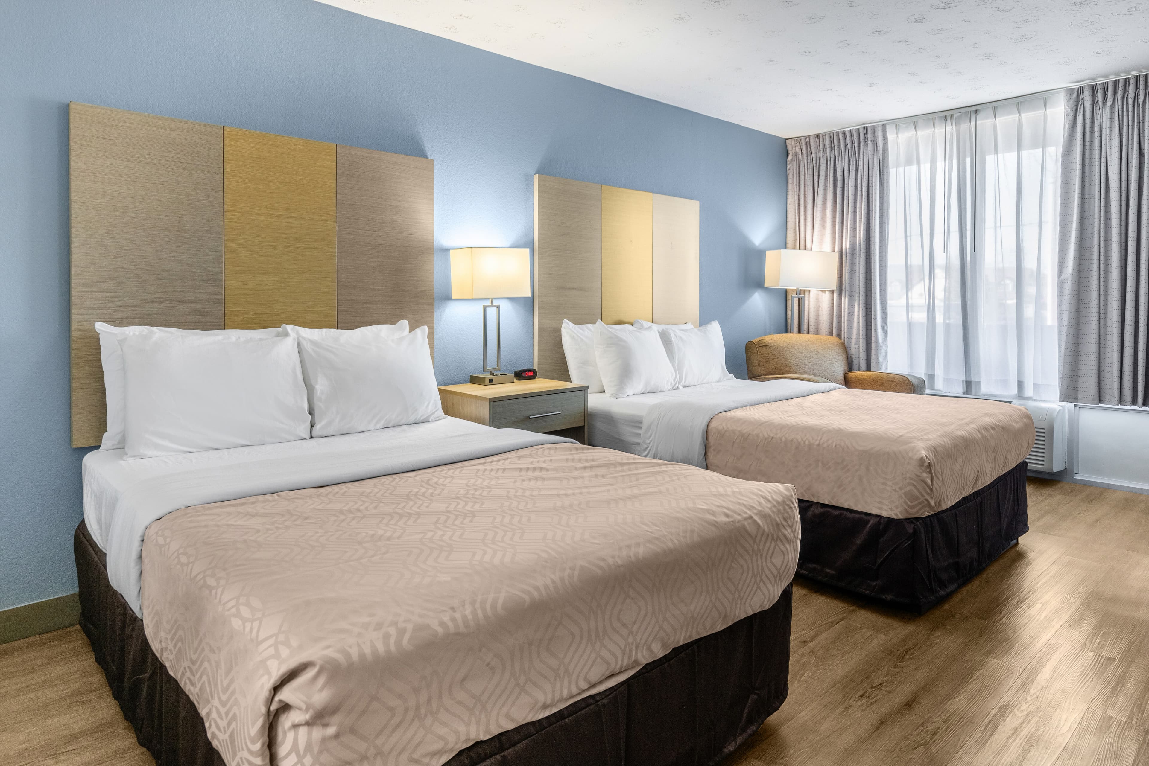 Econo Lodge Middlesboro — 15