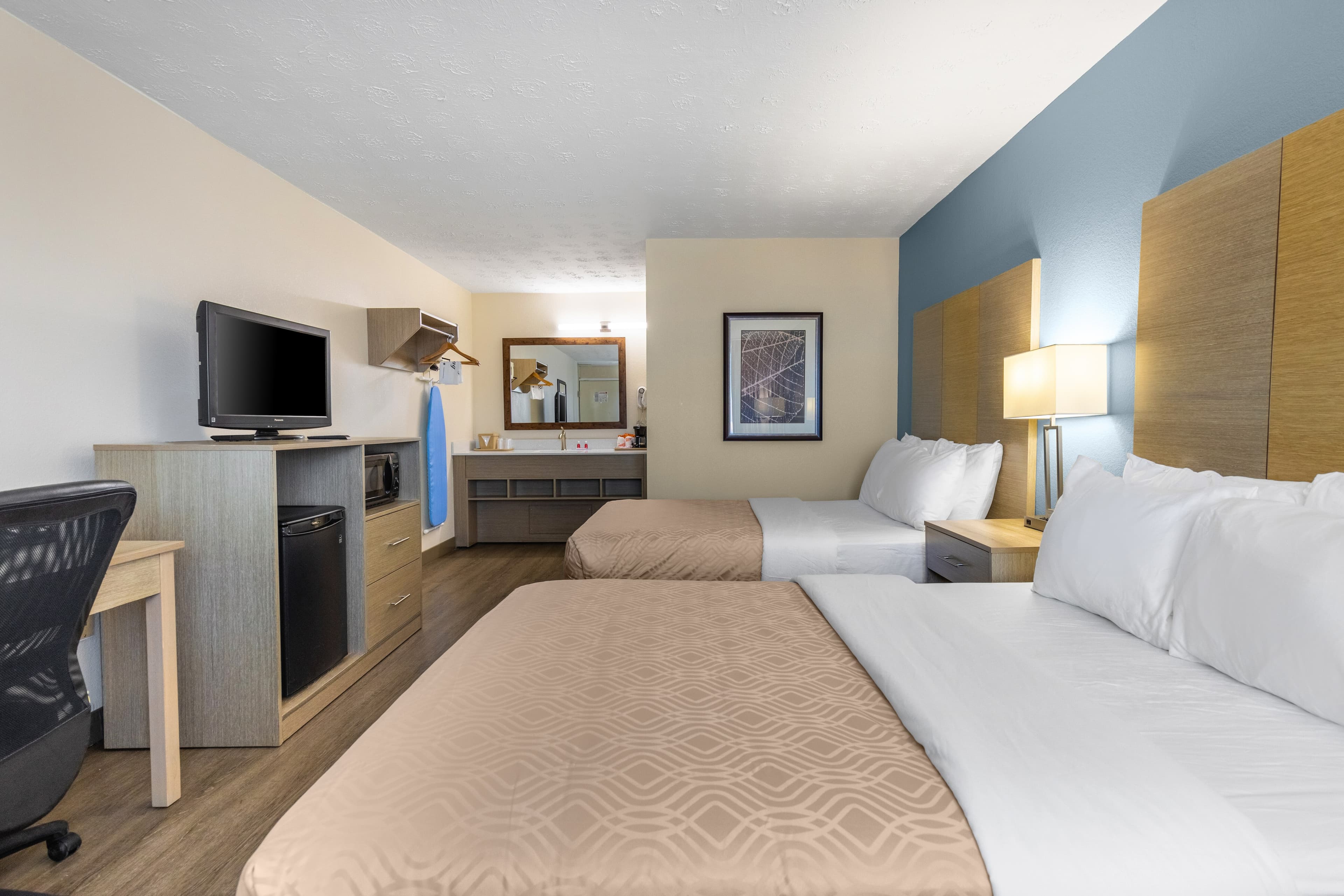 Econo Lodge Middlesboro — 16