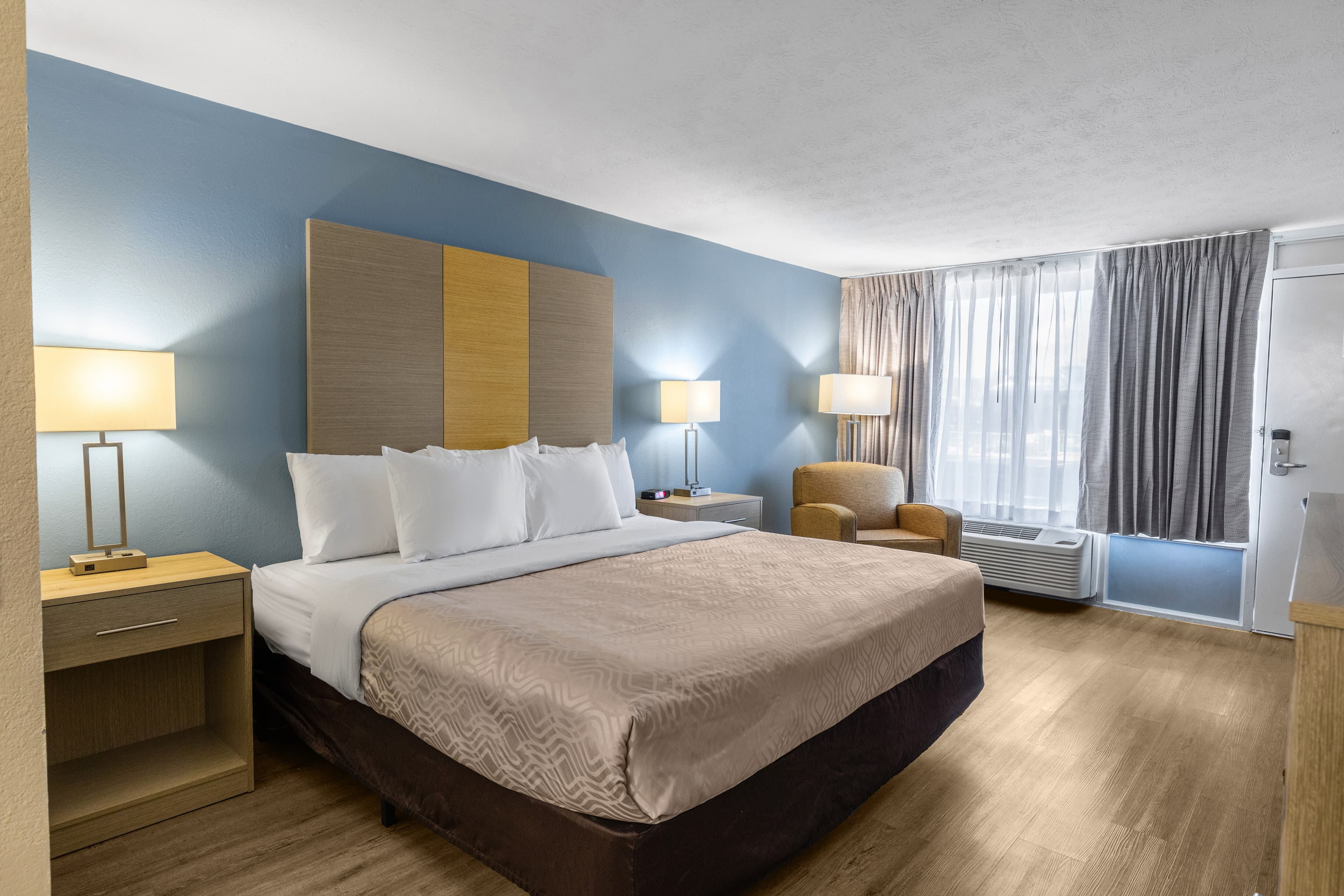 Econo Lodge Middlesboro — 19