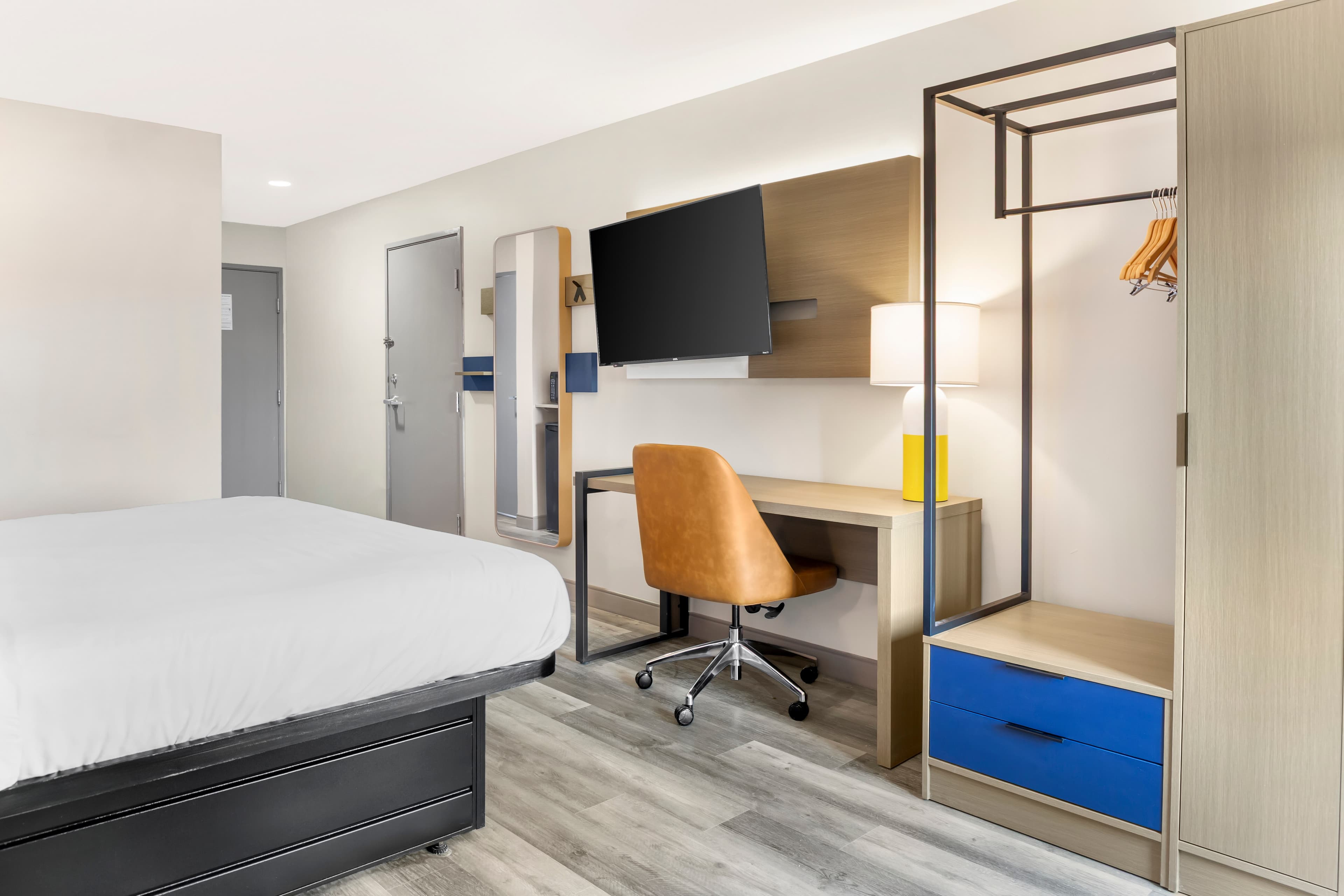 Comfort Inn & Suites Springfield - Image 4