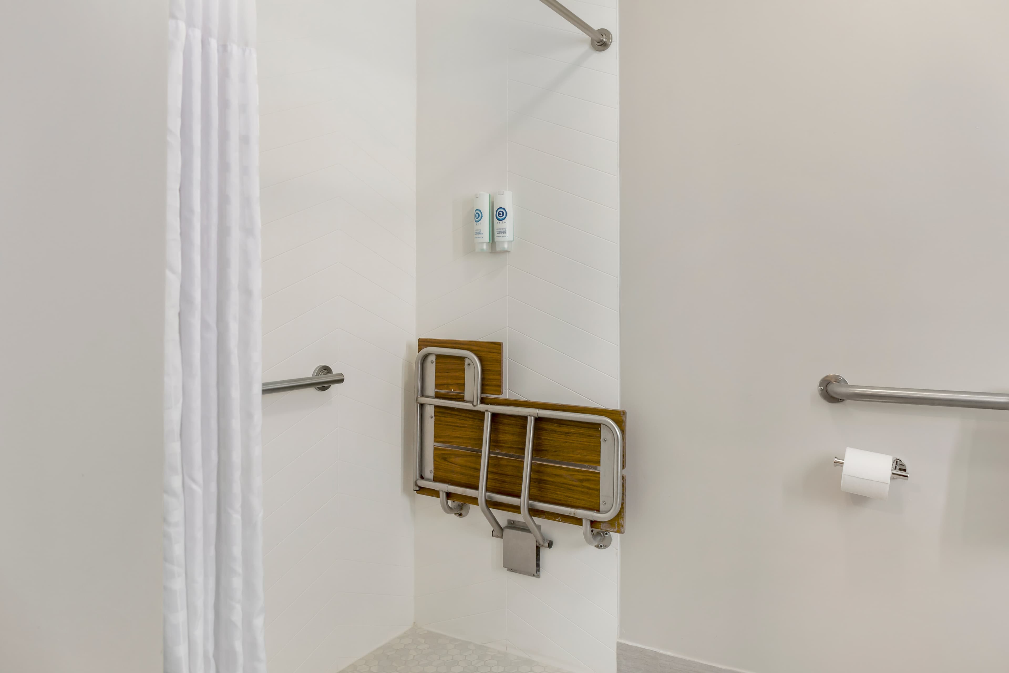 Comfort Inn & Suites Springfield - Image 5