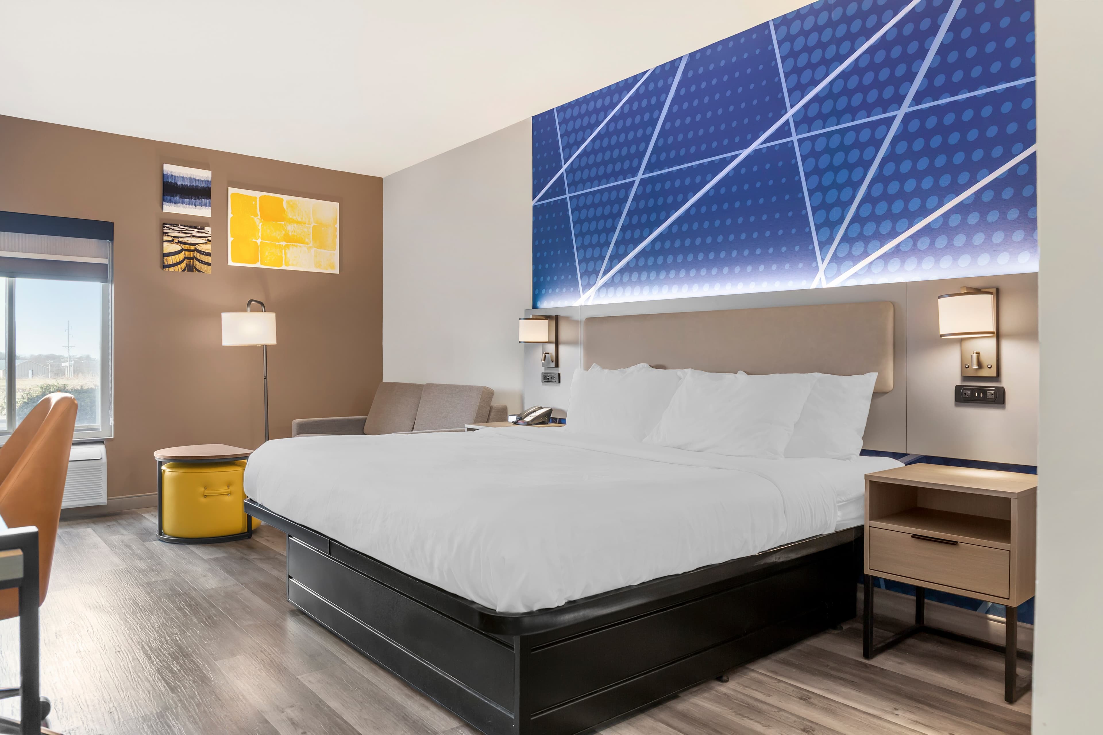 Comfort Inn & Suites Springfield — 18