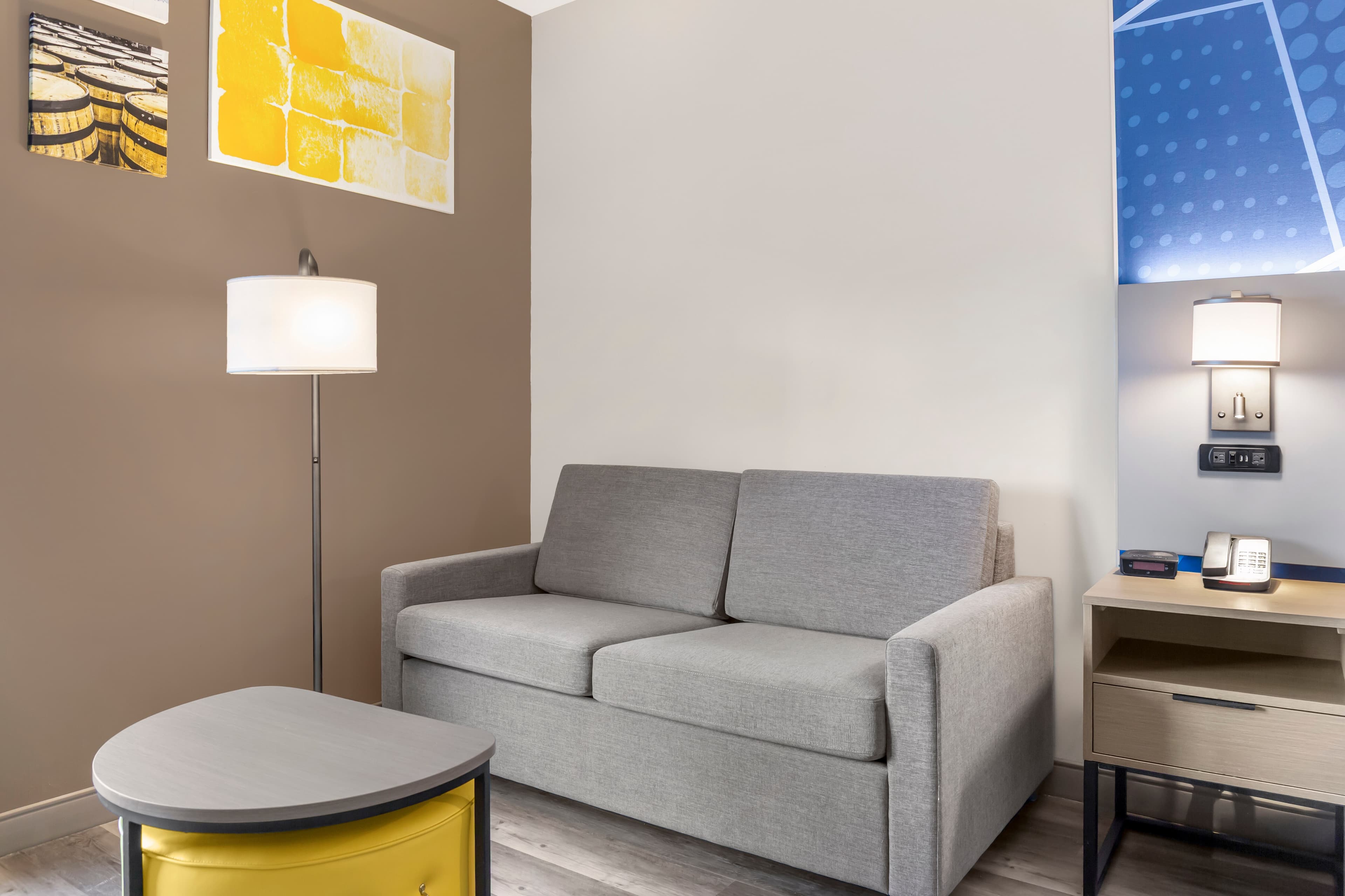 Comfort Inn & Suites Springfield — 20