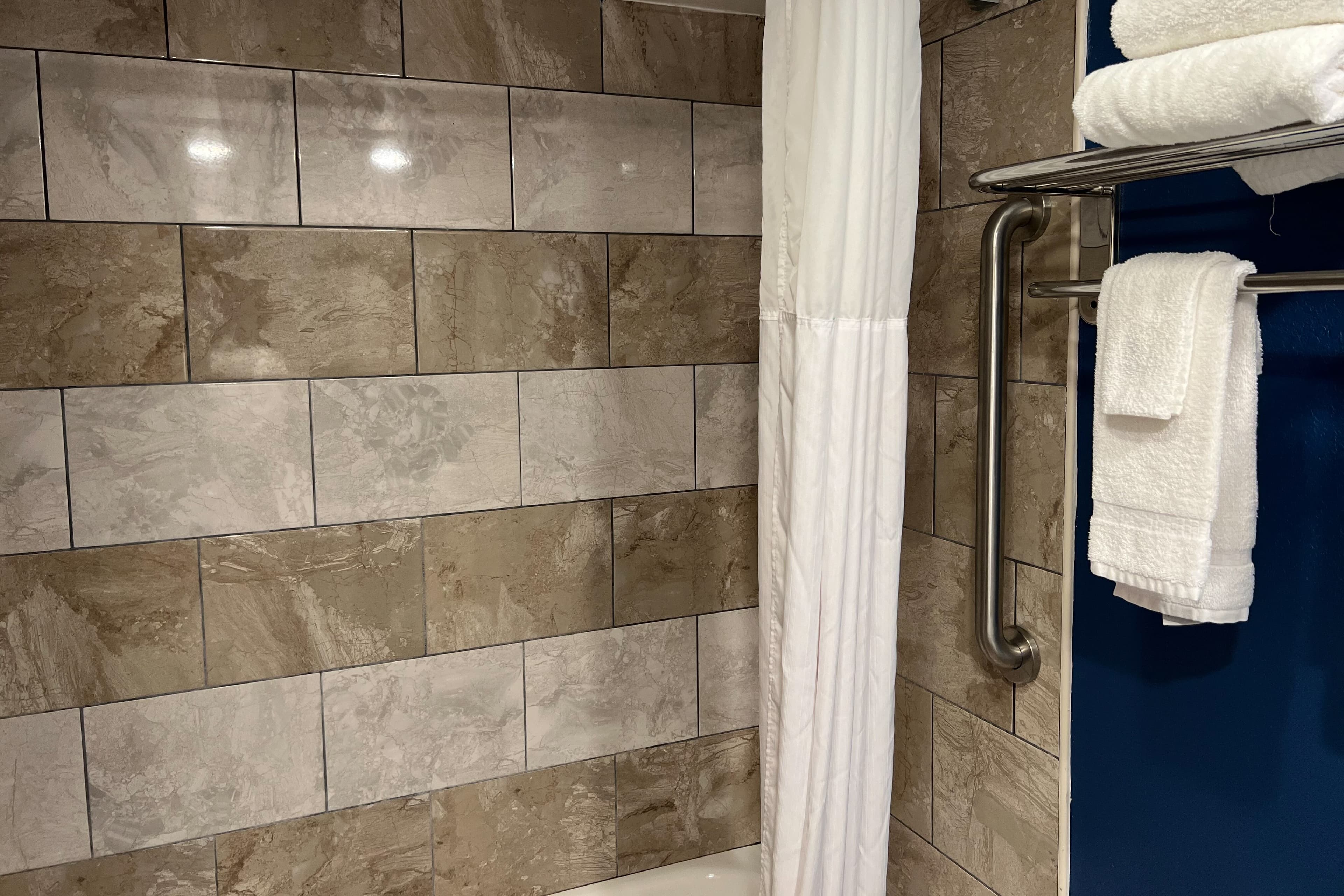 Quality Inn & Suites Louisville East — 20