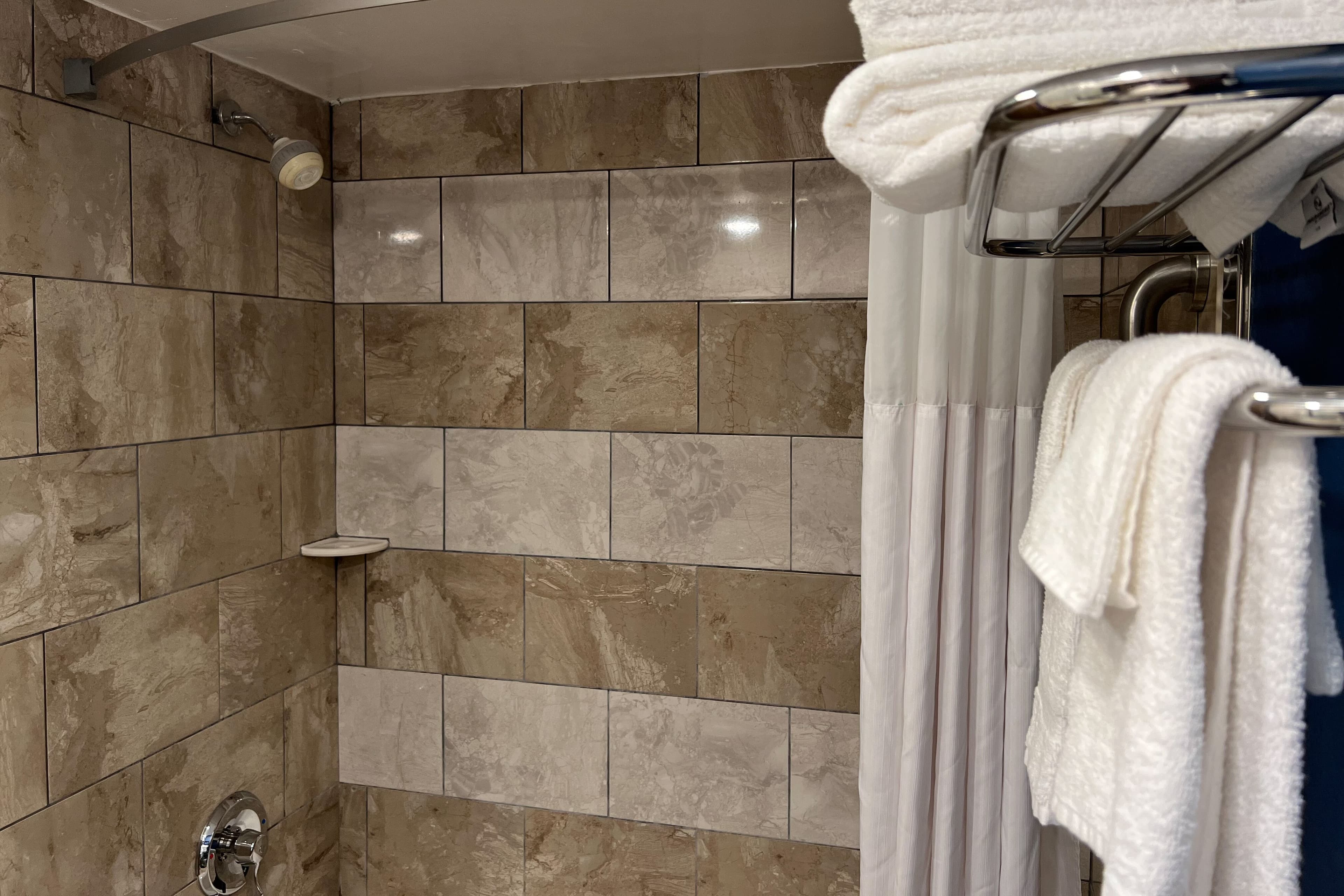 Quality Inn & Suites Louisville East — 25