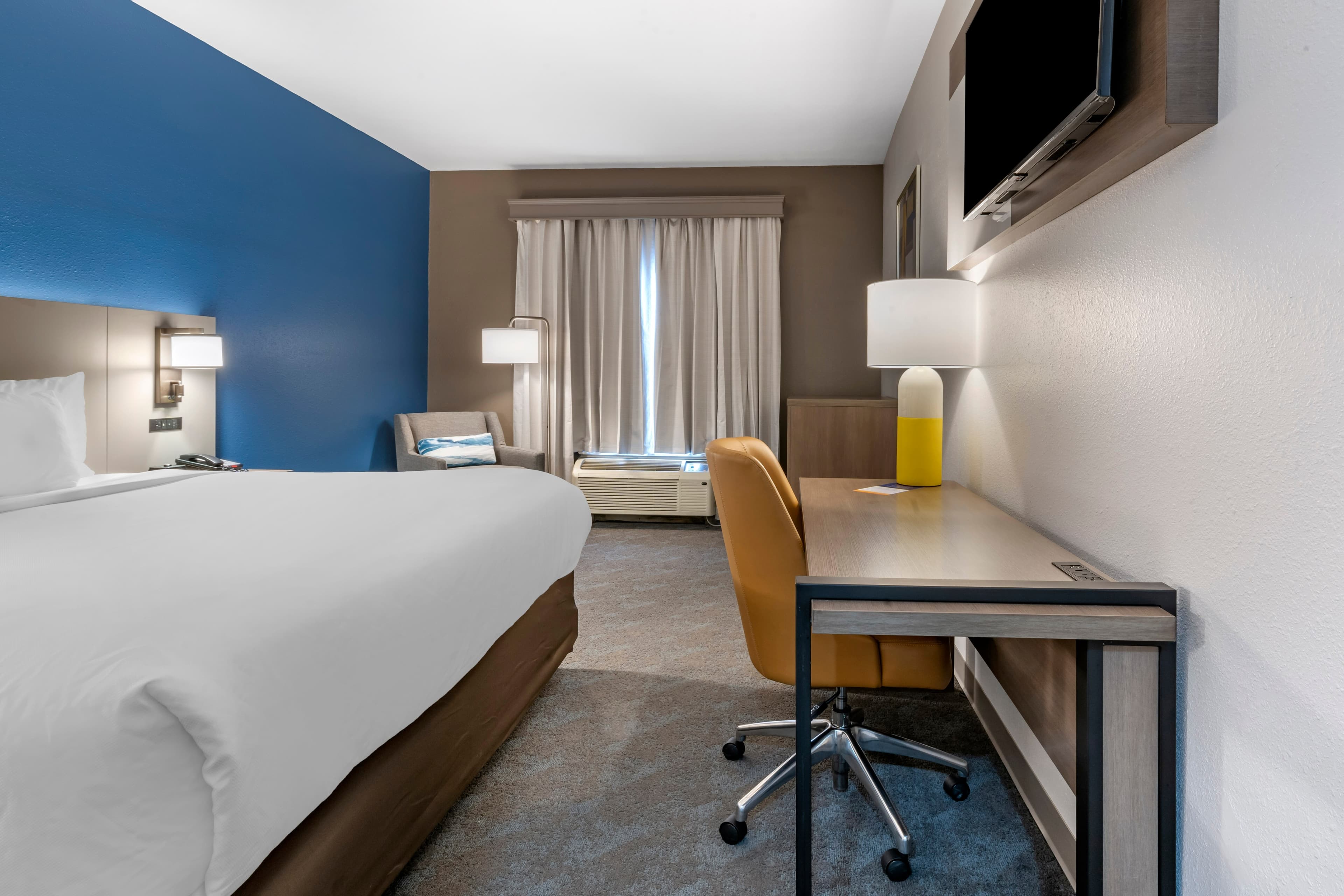 Comfort Inn & Suites Shelbyville — 11