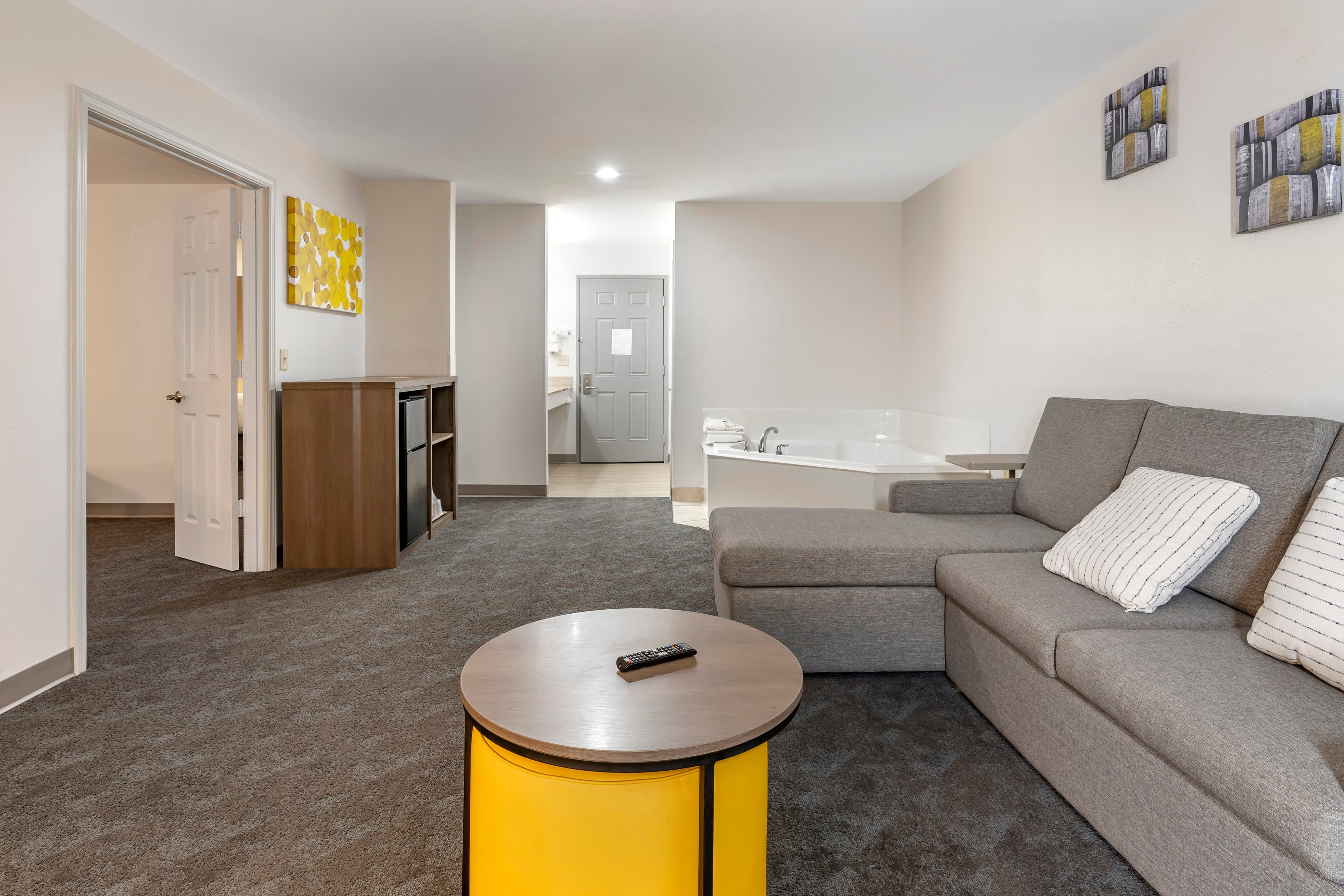 Comfort Inn & Suites Shelbyville — 35