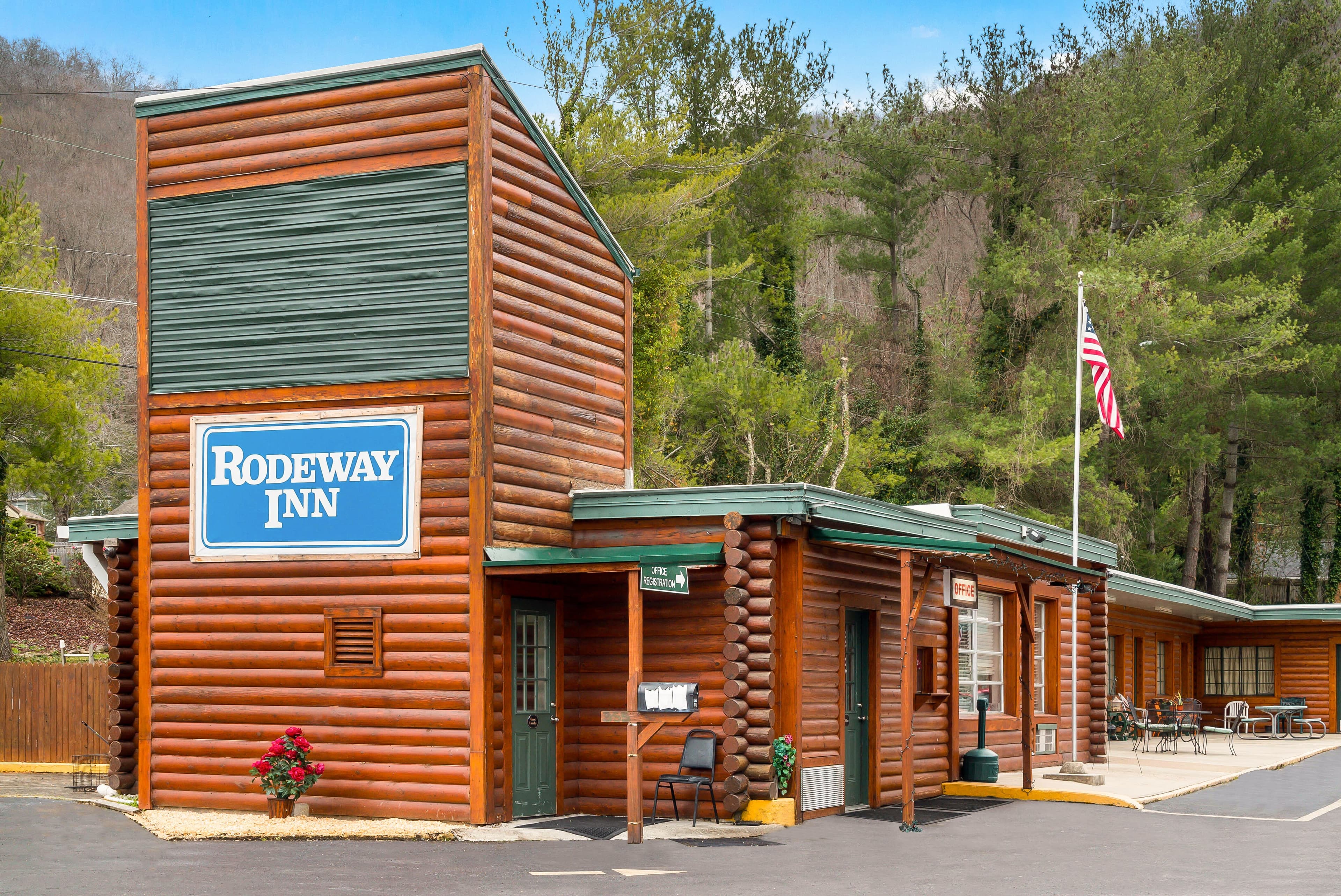 Rodeway Inn Harlan - Image 1
