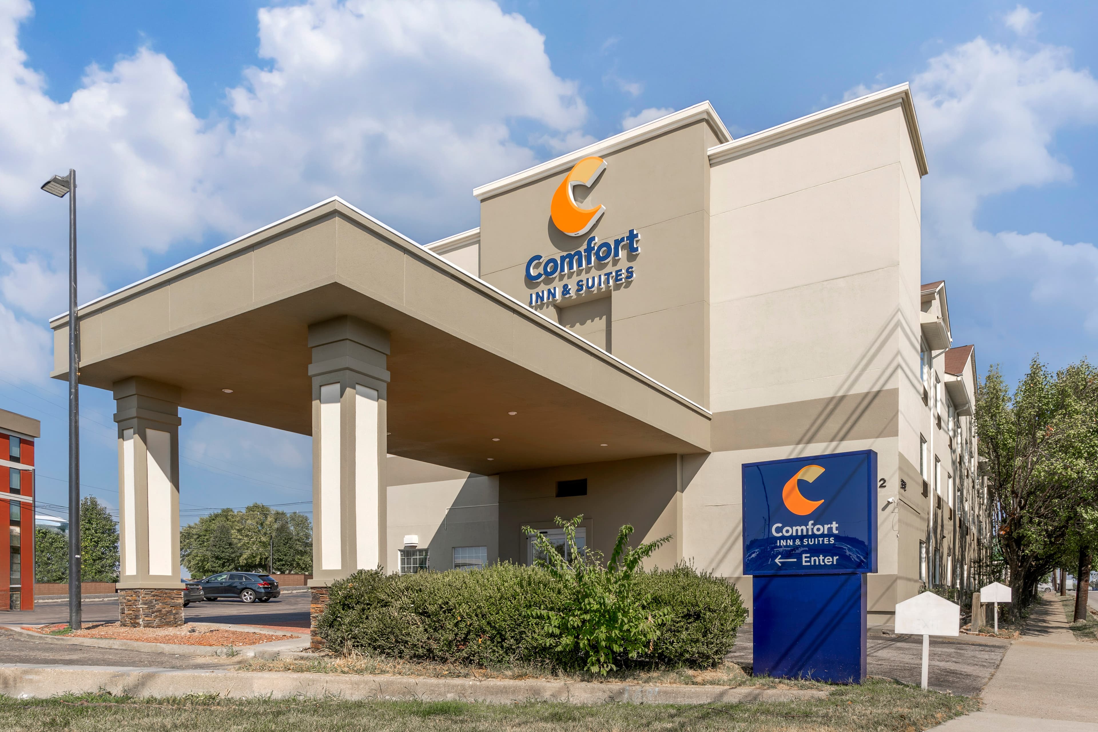 Comfort Inn & Suites Louisville Airport Fair & Expo - Image 1
