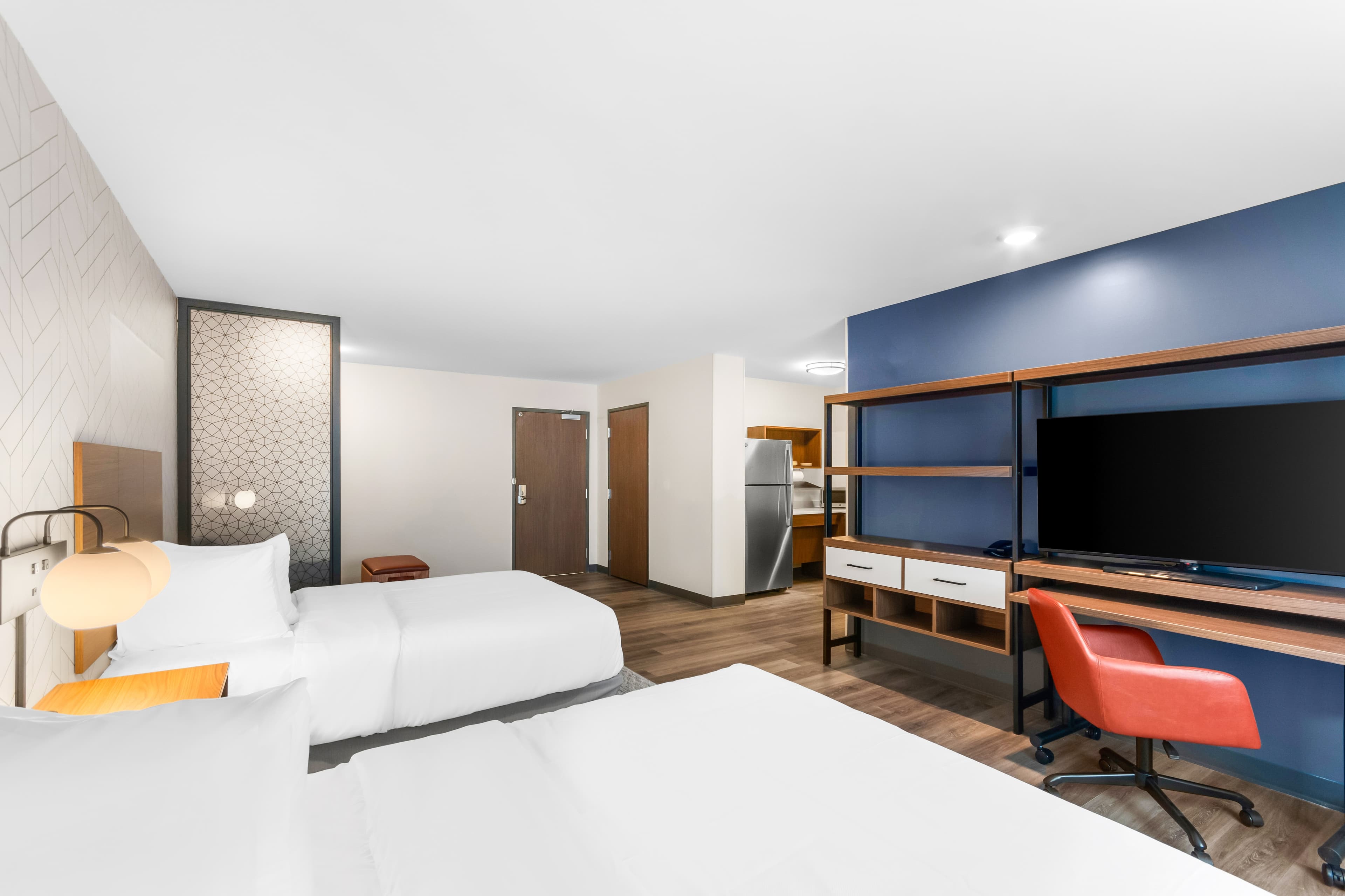 Everhome Suites Lexington - Horse Park — 10