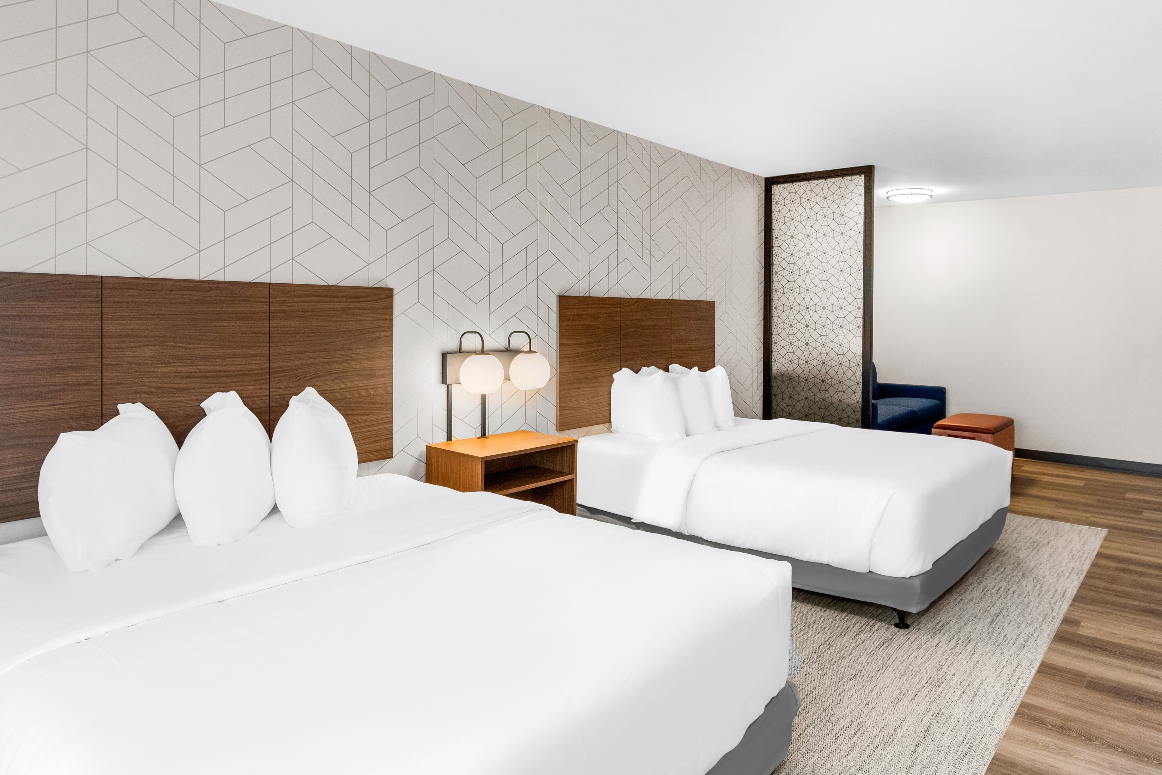 Everhome Suites Lexington - Horse Park — 11