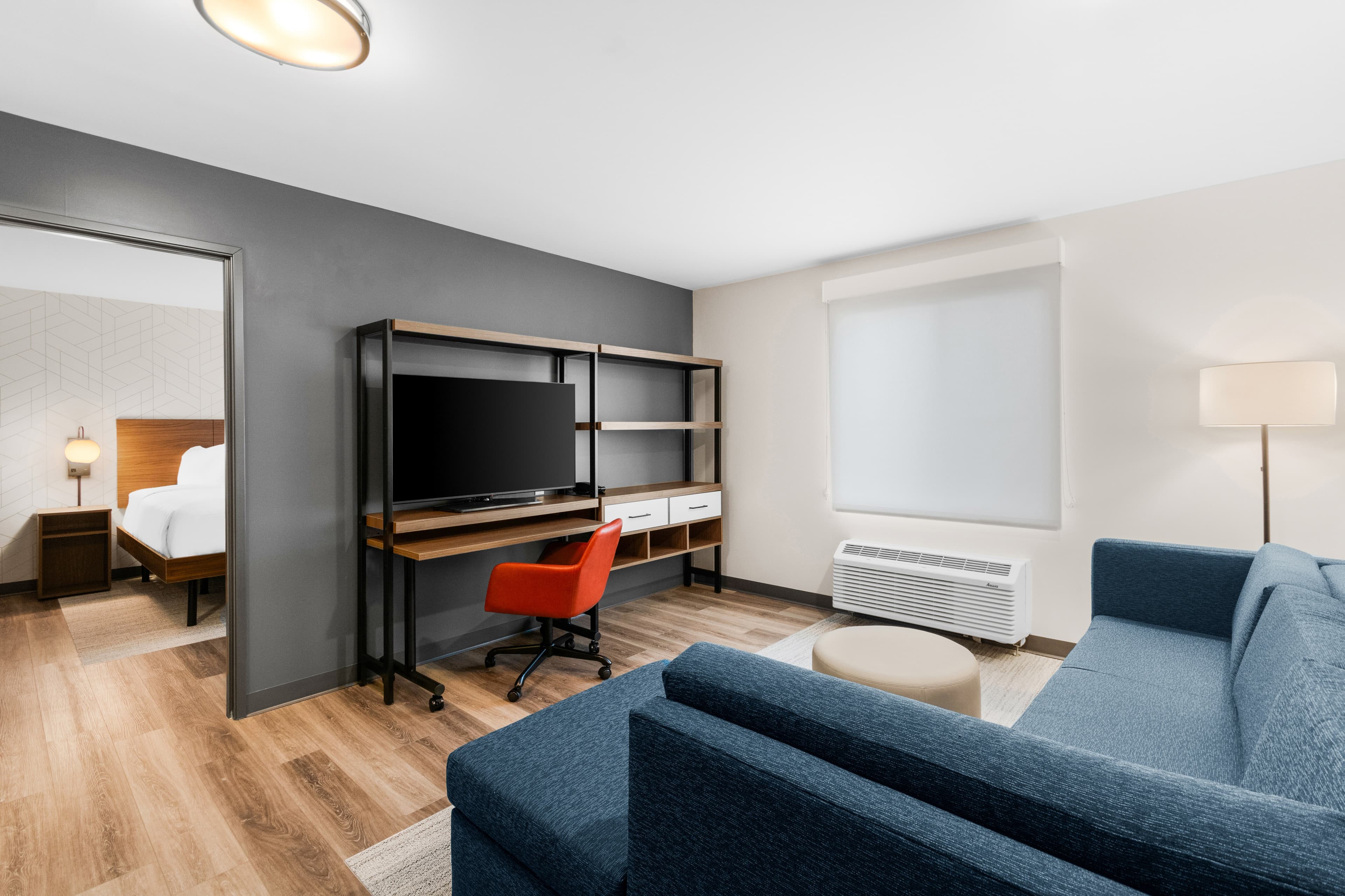 Everhome Suites Lexington - Horse Park — 39