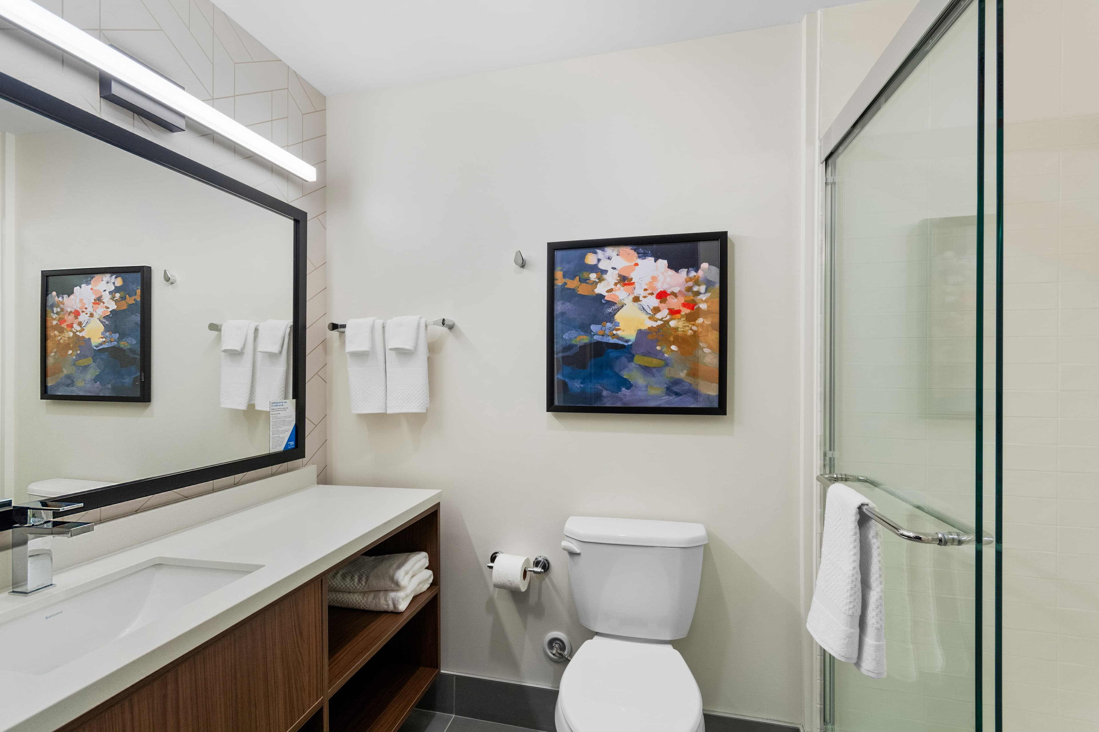 Everhome Suites Lexington - Horse Park — 24