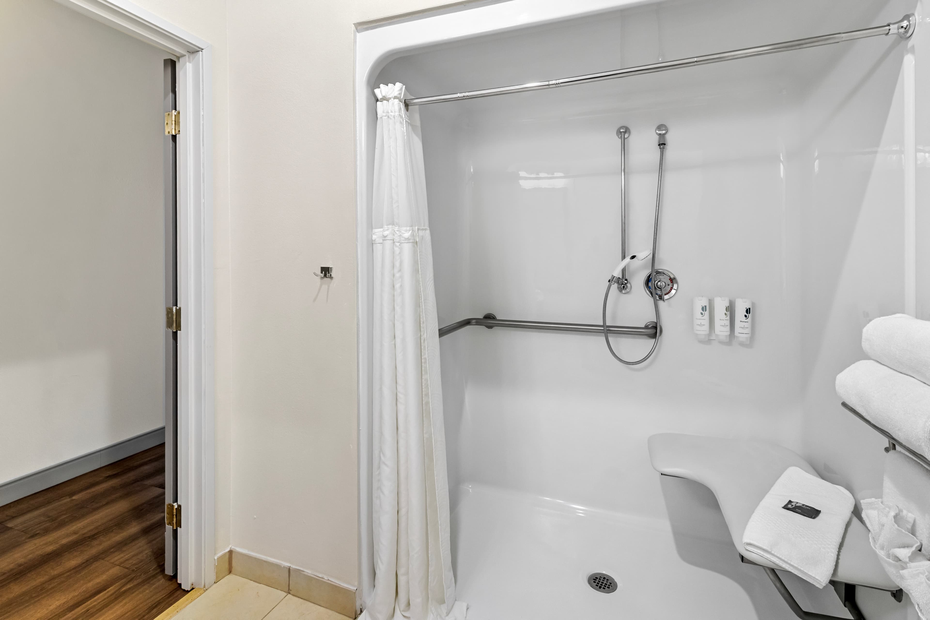 Country Inn & Suites by Radisson, Bowling Green, KY — 14