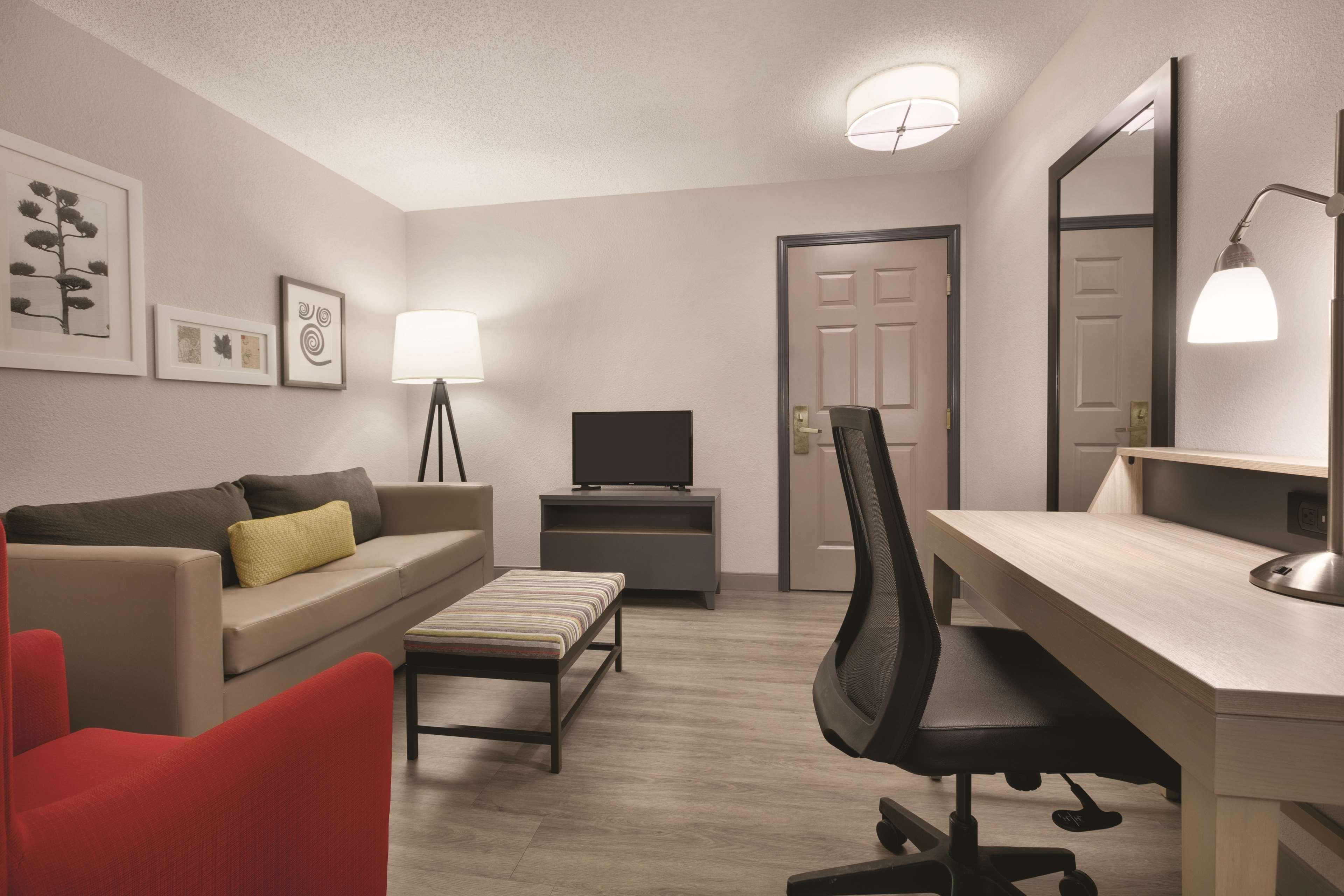 Country Inn & Suites by Radisson, London, KY — 18