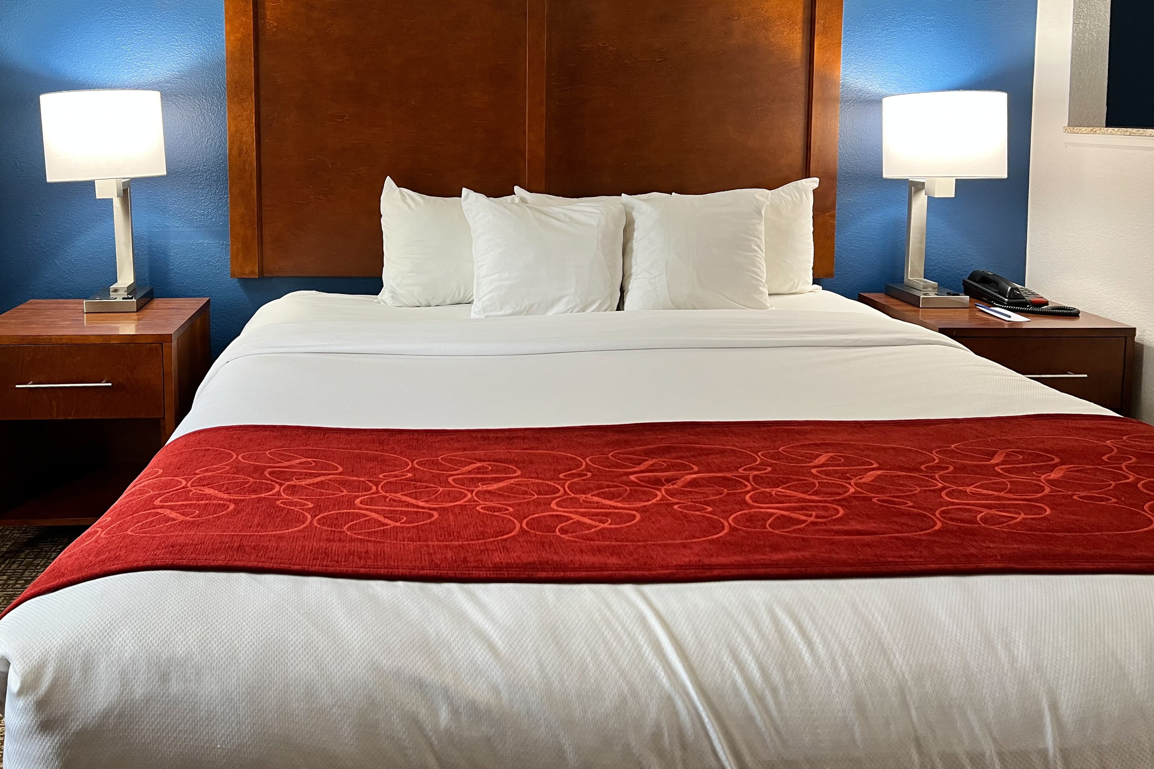 Comfort Suites Louisville East - Image 5