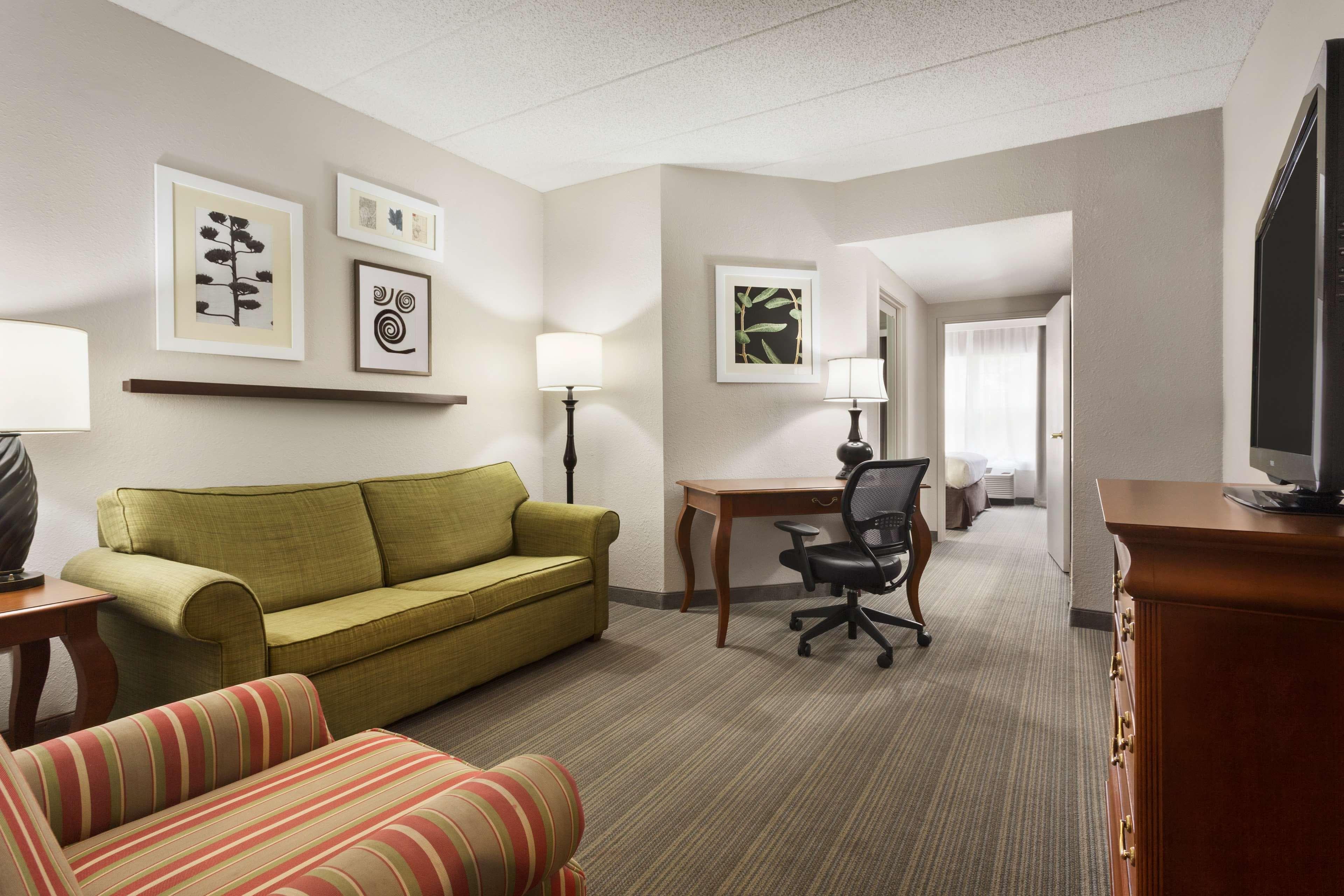 Country Inn & Suites by Radisson, Lexington, KY - Image 5