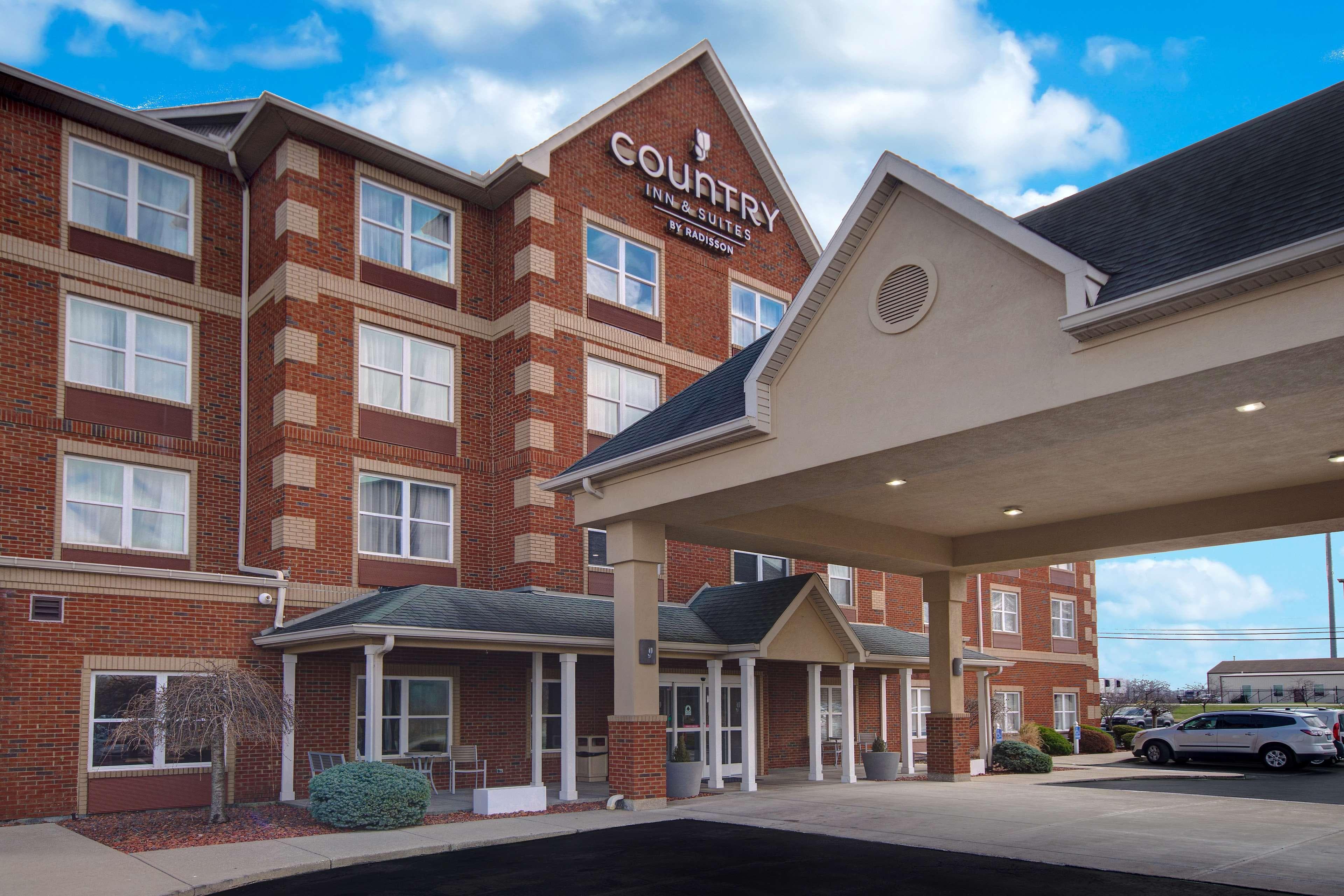 Country Inn & Suites by Radisson, Cincinnati Airport, KY - Image 1