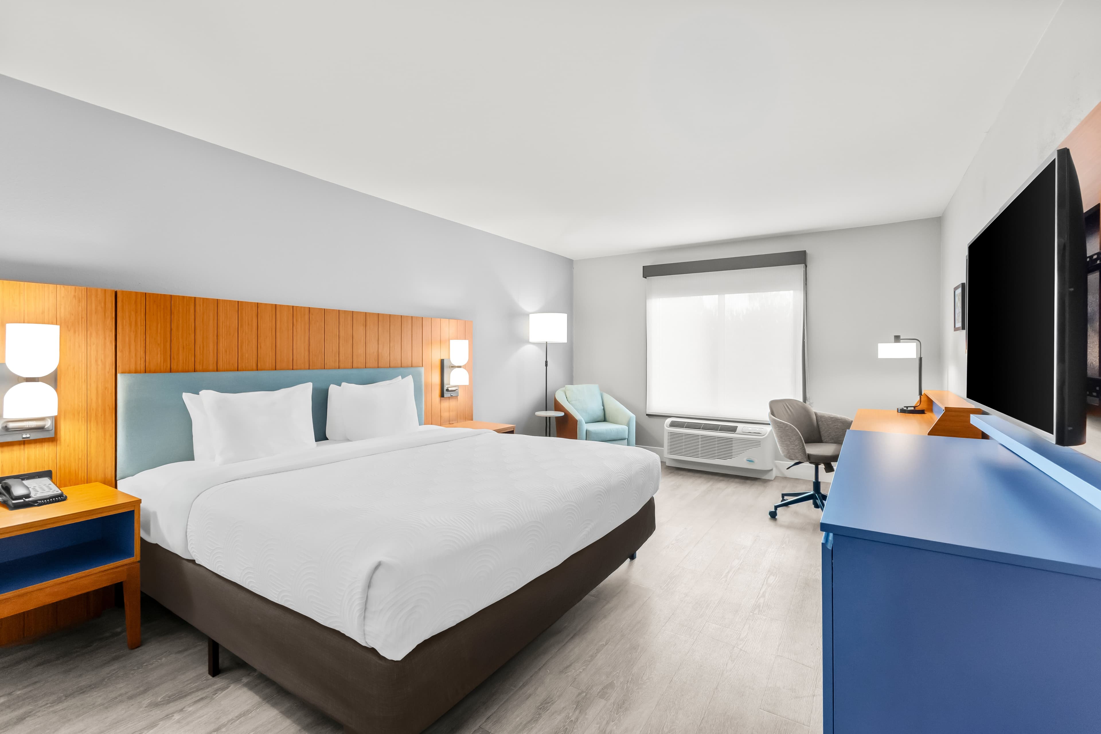Country Inn & Suites by Radisson, Elizabethtown - Image 3