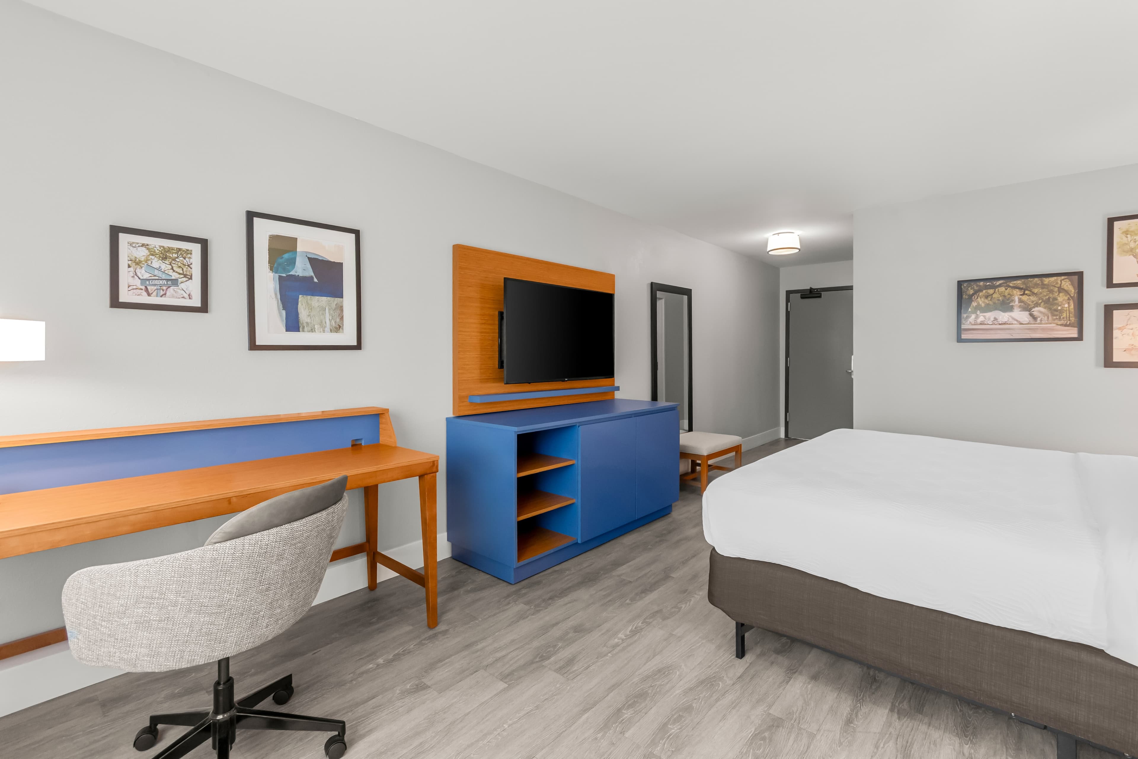 Country Inn & Suites by Radisson, Elizabethtown - Image 4