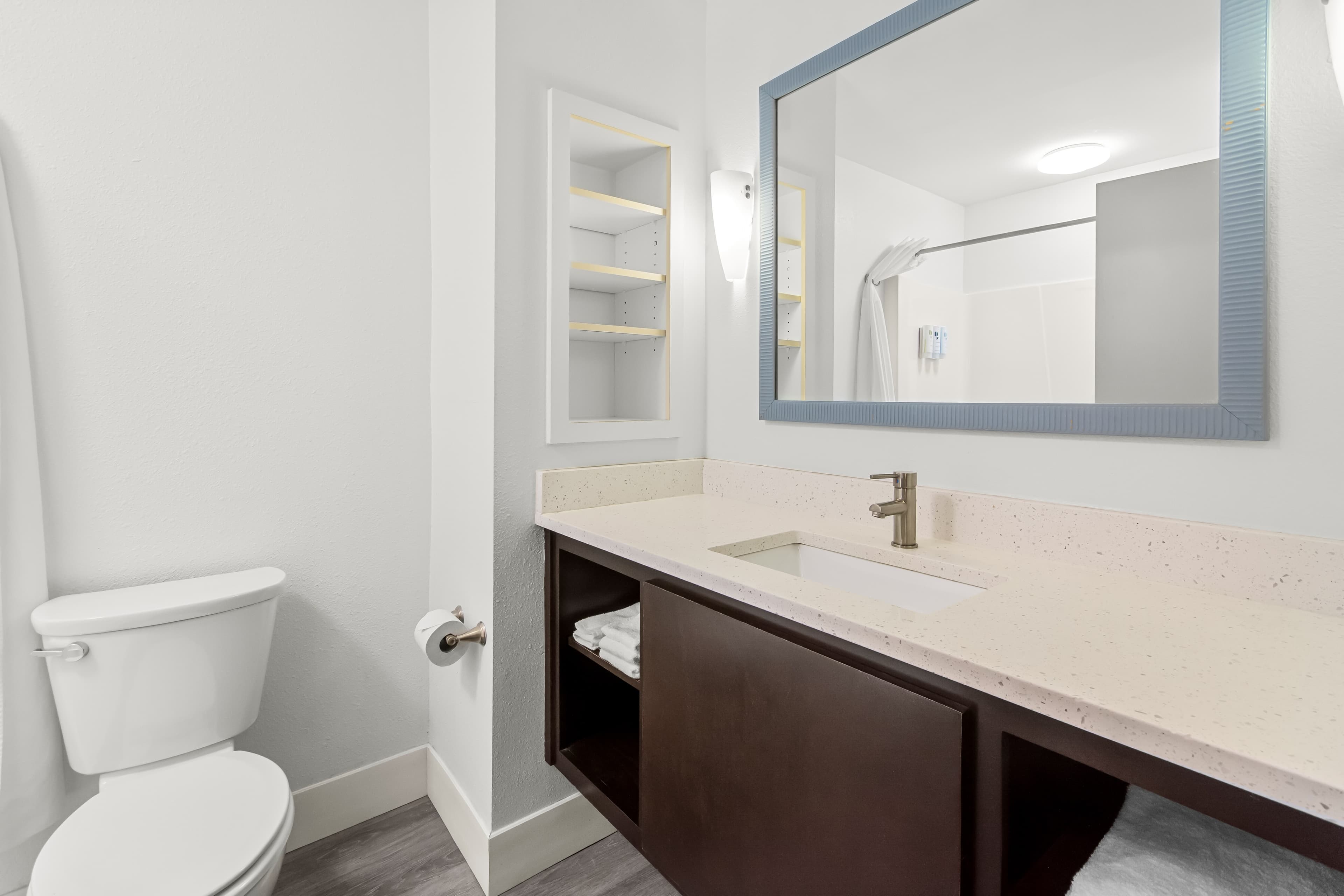 Country Inn & Suites by Radisson, Elizabethtown — 12