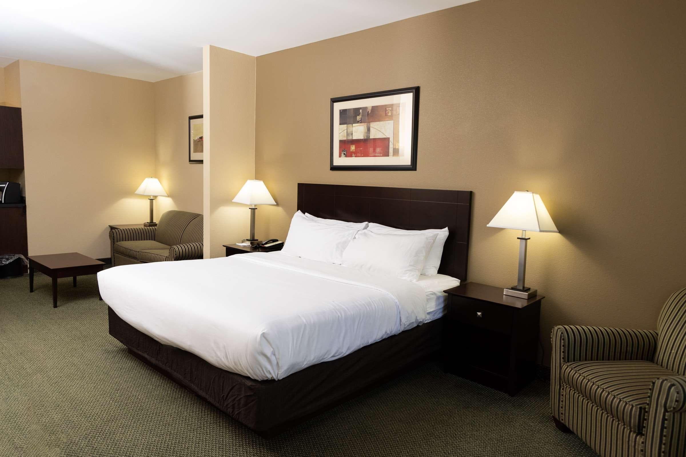 Country Inn & Suites by Radisson, Elizabethtown — 15