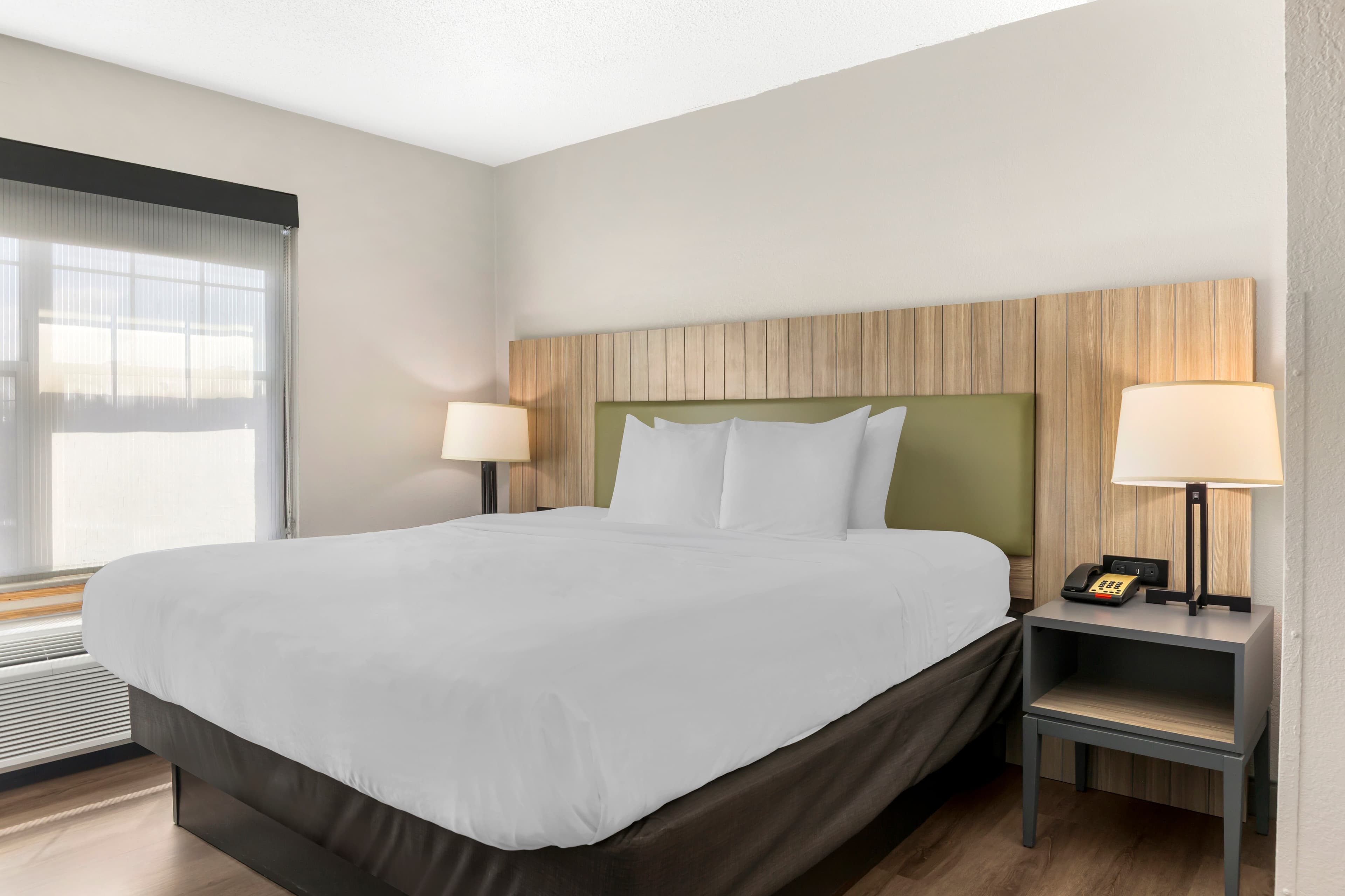 Country Inn & Suites by Radisson, Georgetown, KY — 11