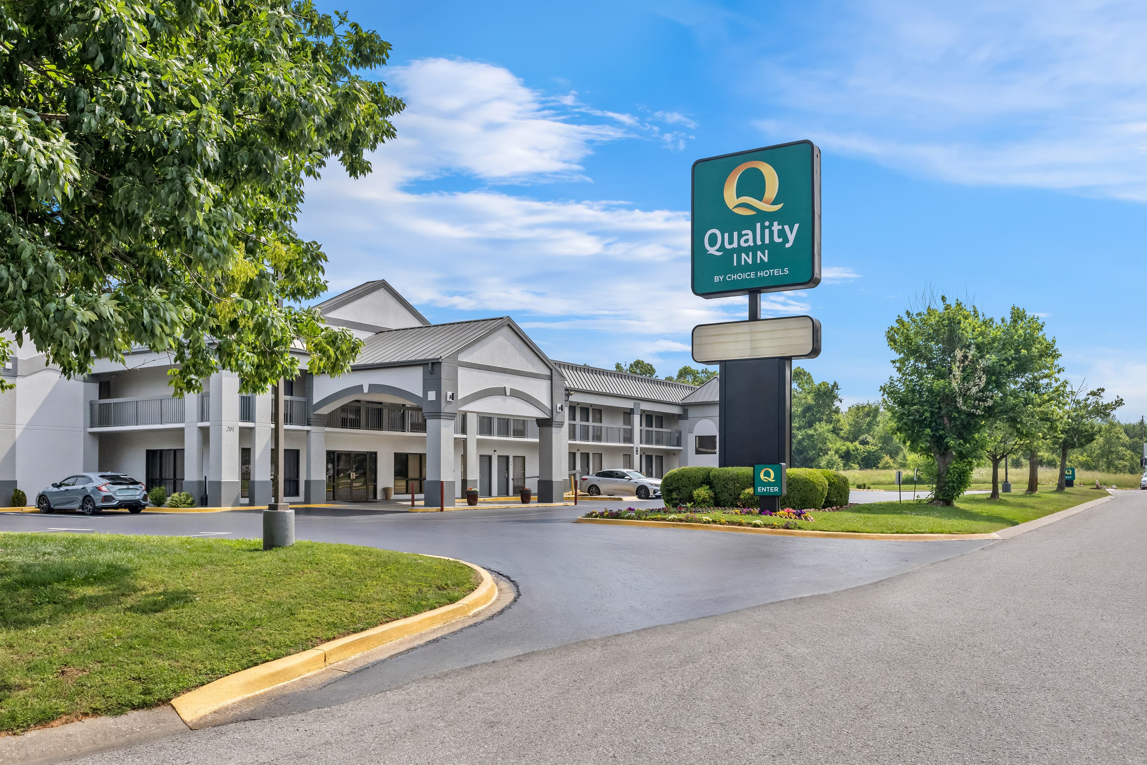 Quality Inn Fort Campbell - Image 1