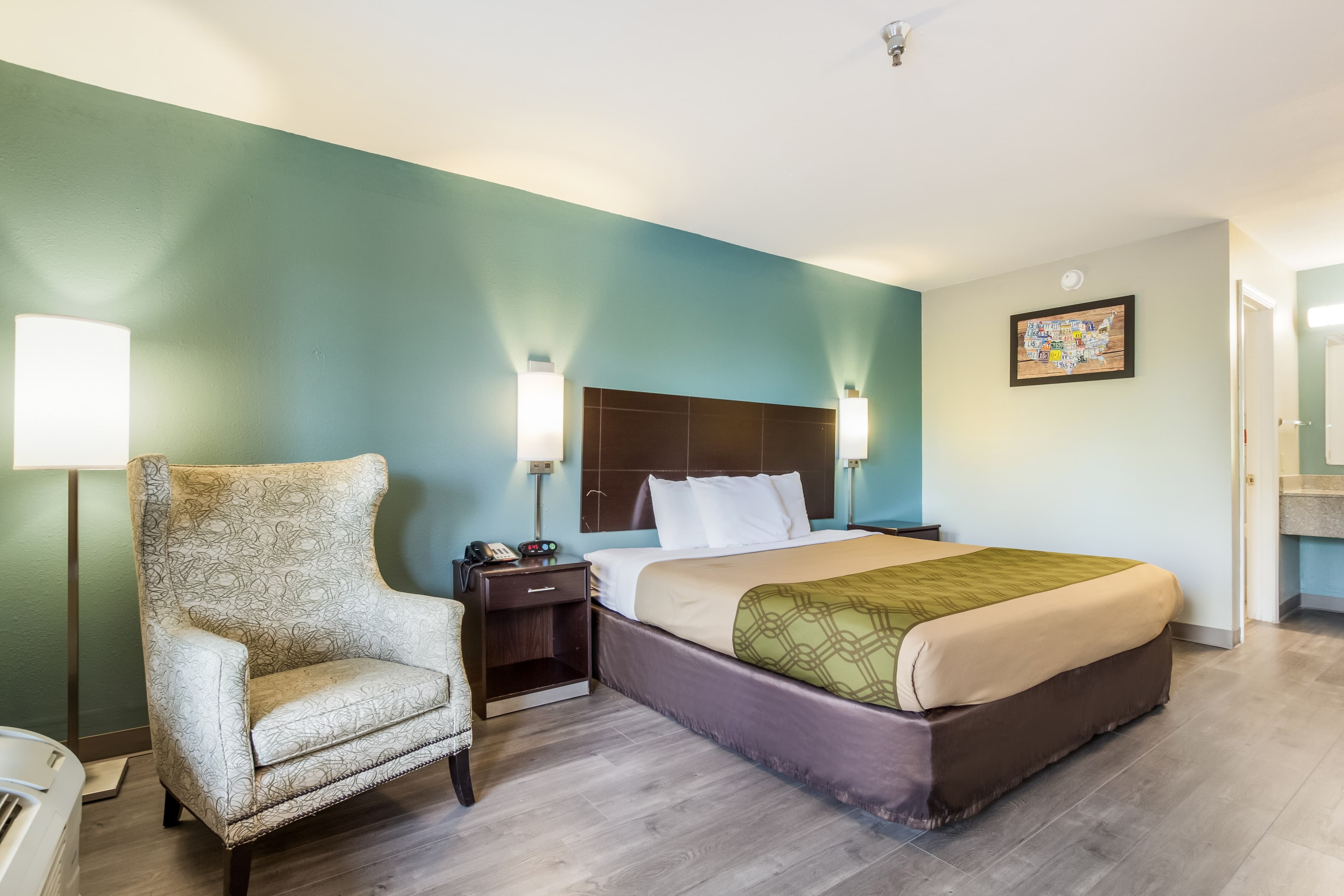 Econo Lodge Inn & Suites Brooks - Louisville South — 6