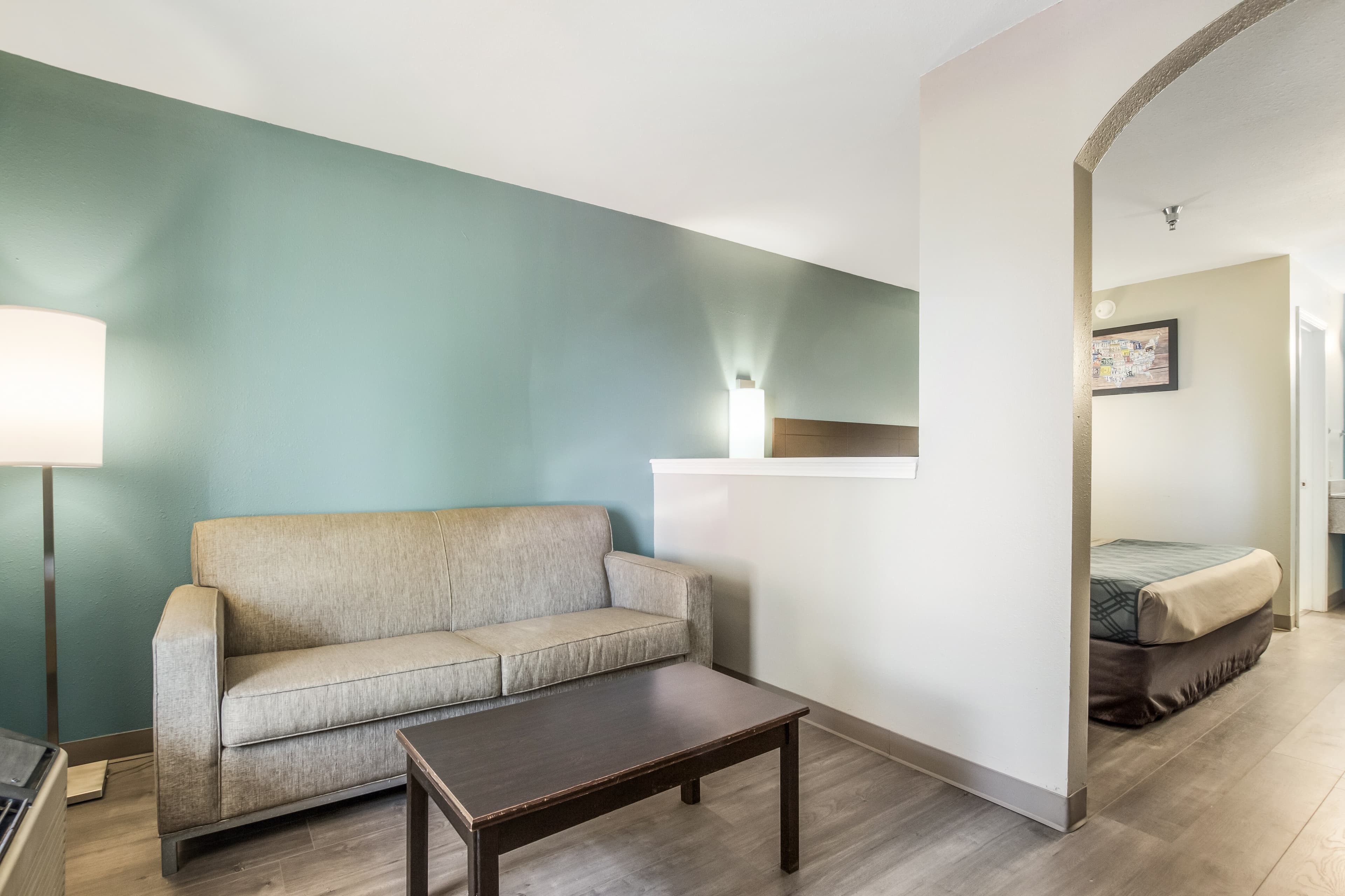 Econo Lodge Inn & Suites Brooks - Louisville South — 17