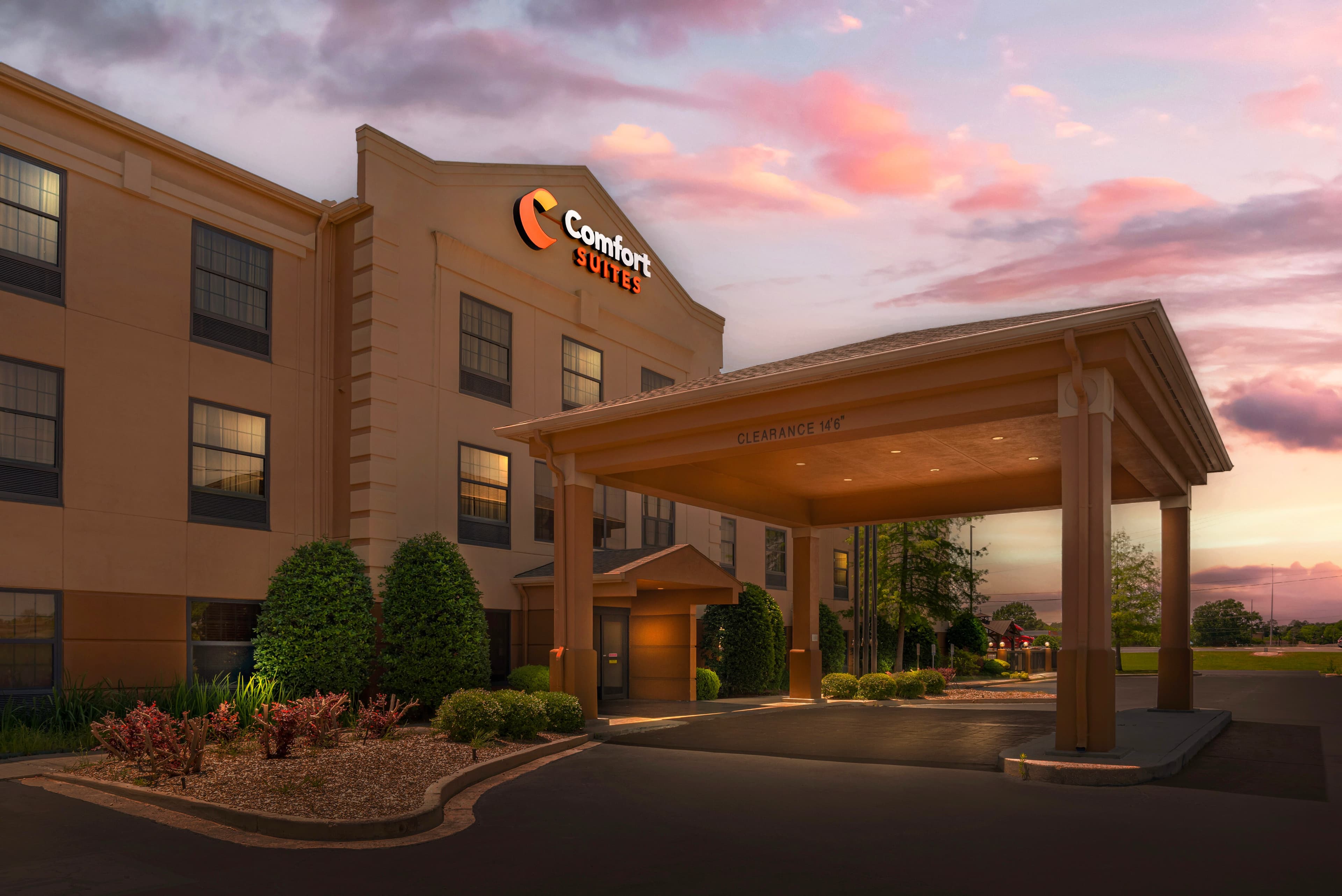 Comfort Suites Monroe - Image 1