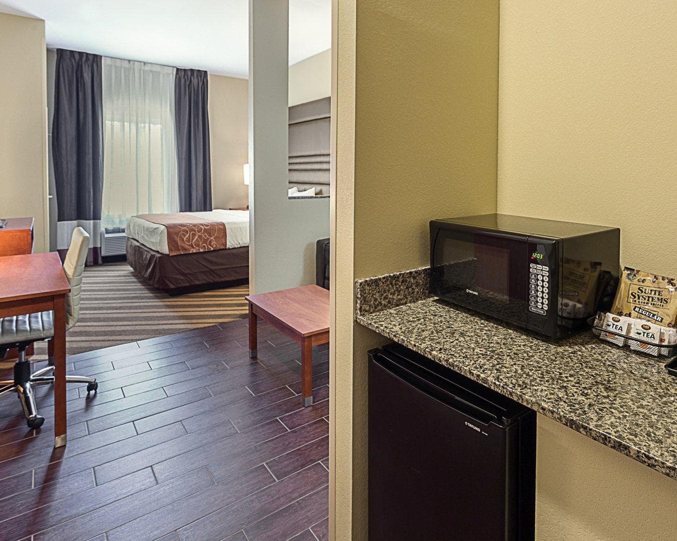 Comfort Suites near Tanger Outlet Mall — 7