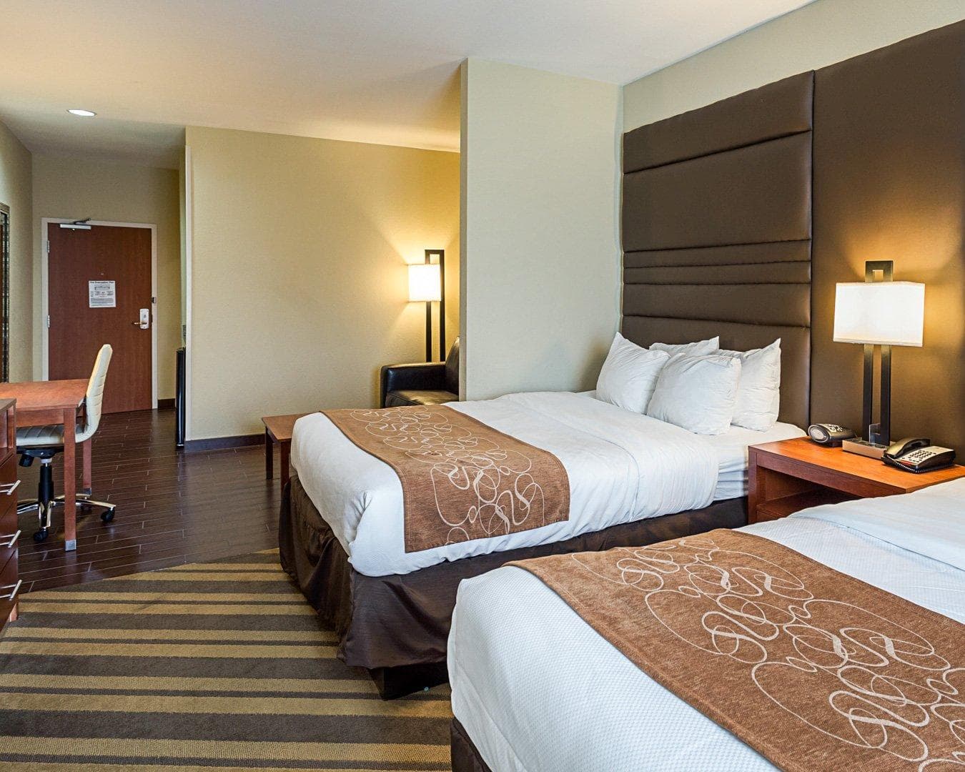 Comfort Suites near Tanger Outlet Mall — 17