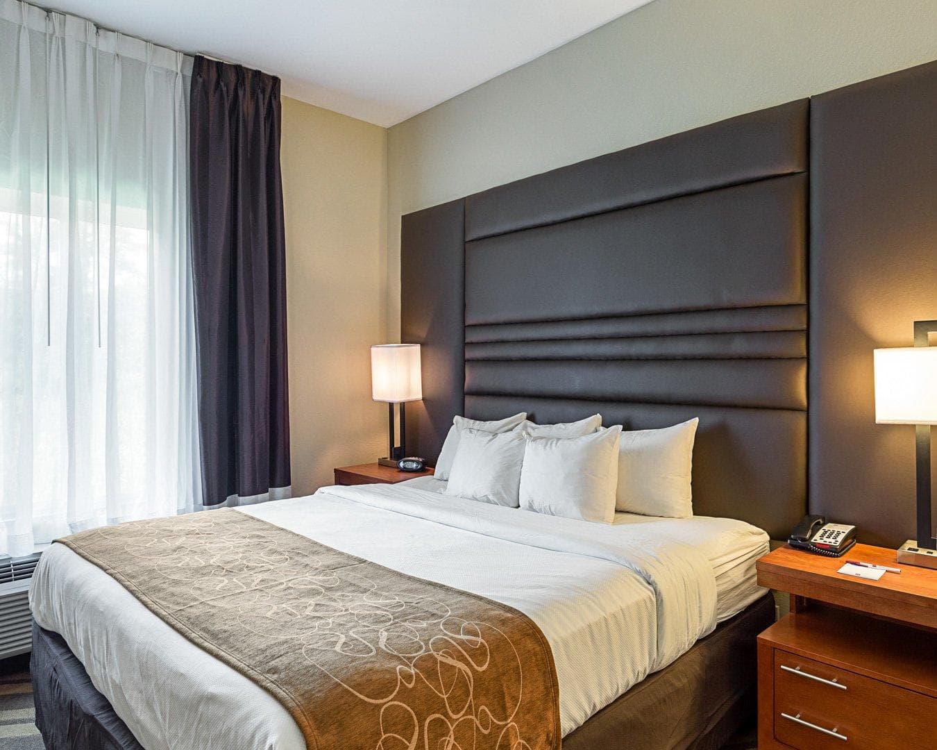 Comfort Suites near Tanger Outlet Mall - Image 2
