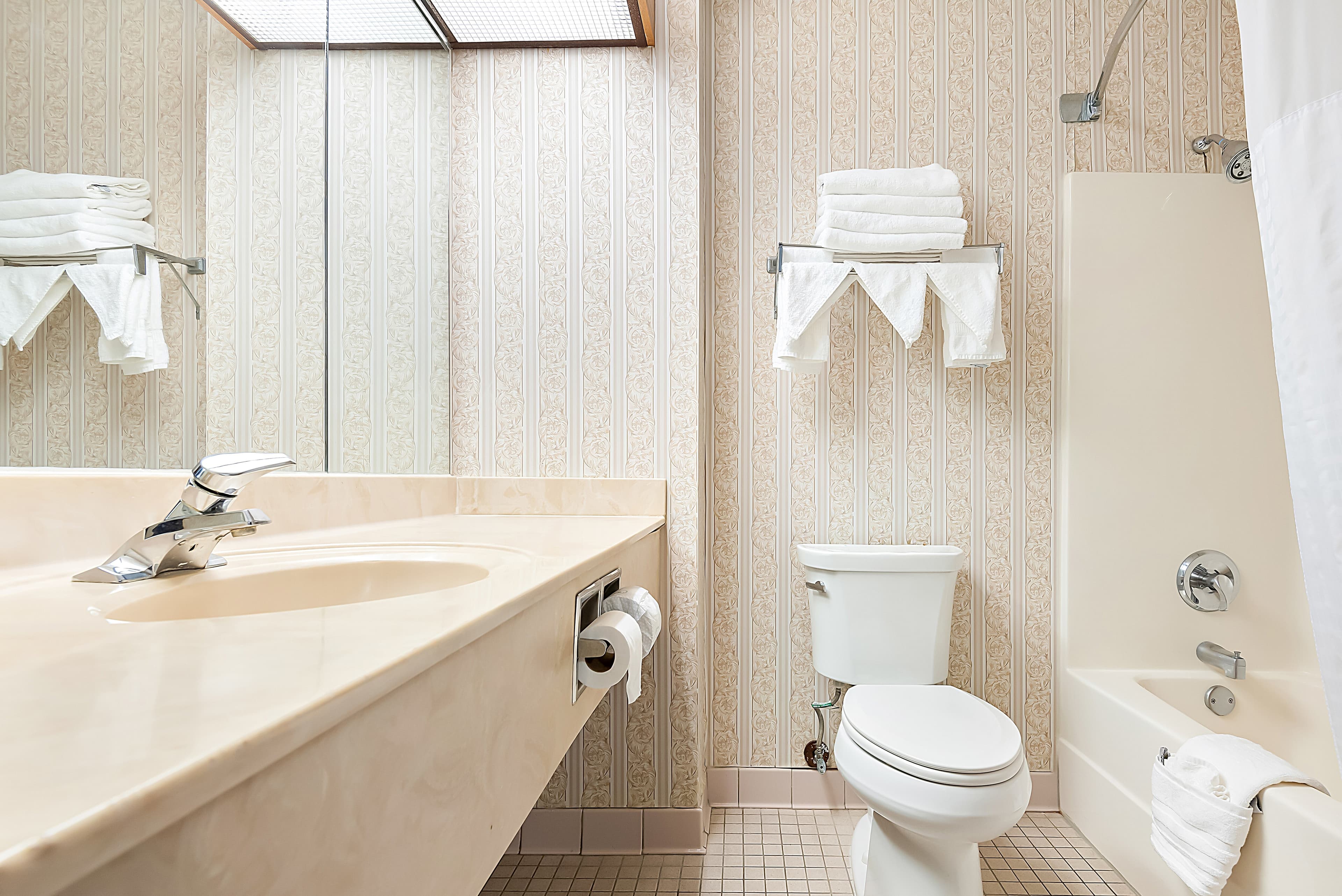Comfort Suites New Orleans East — 20