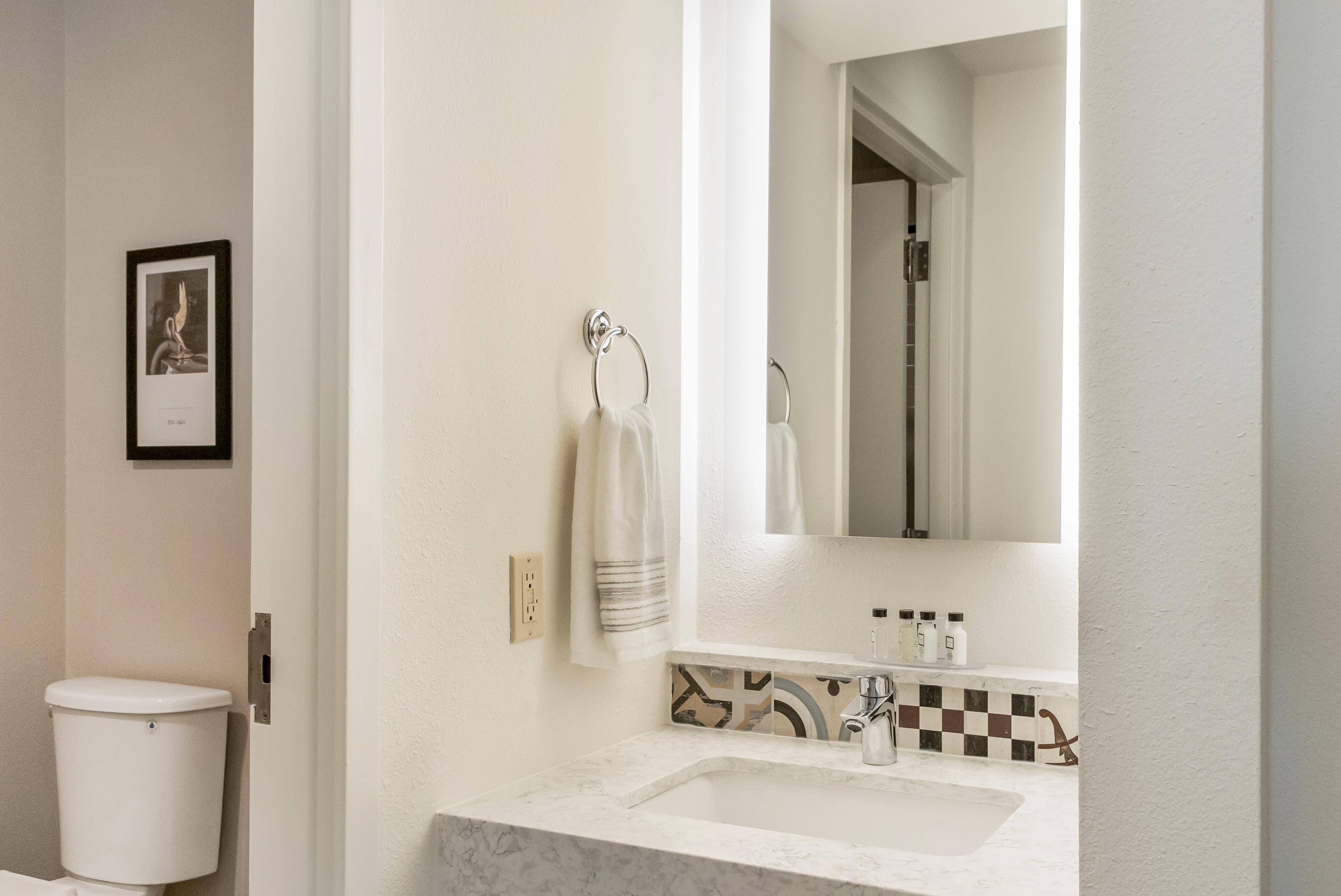 St Charles Coach House, an Ascend Collection Hotel — 13