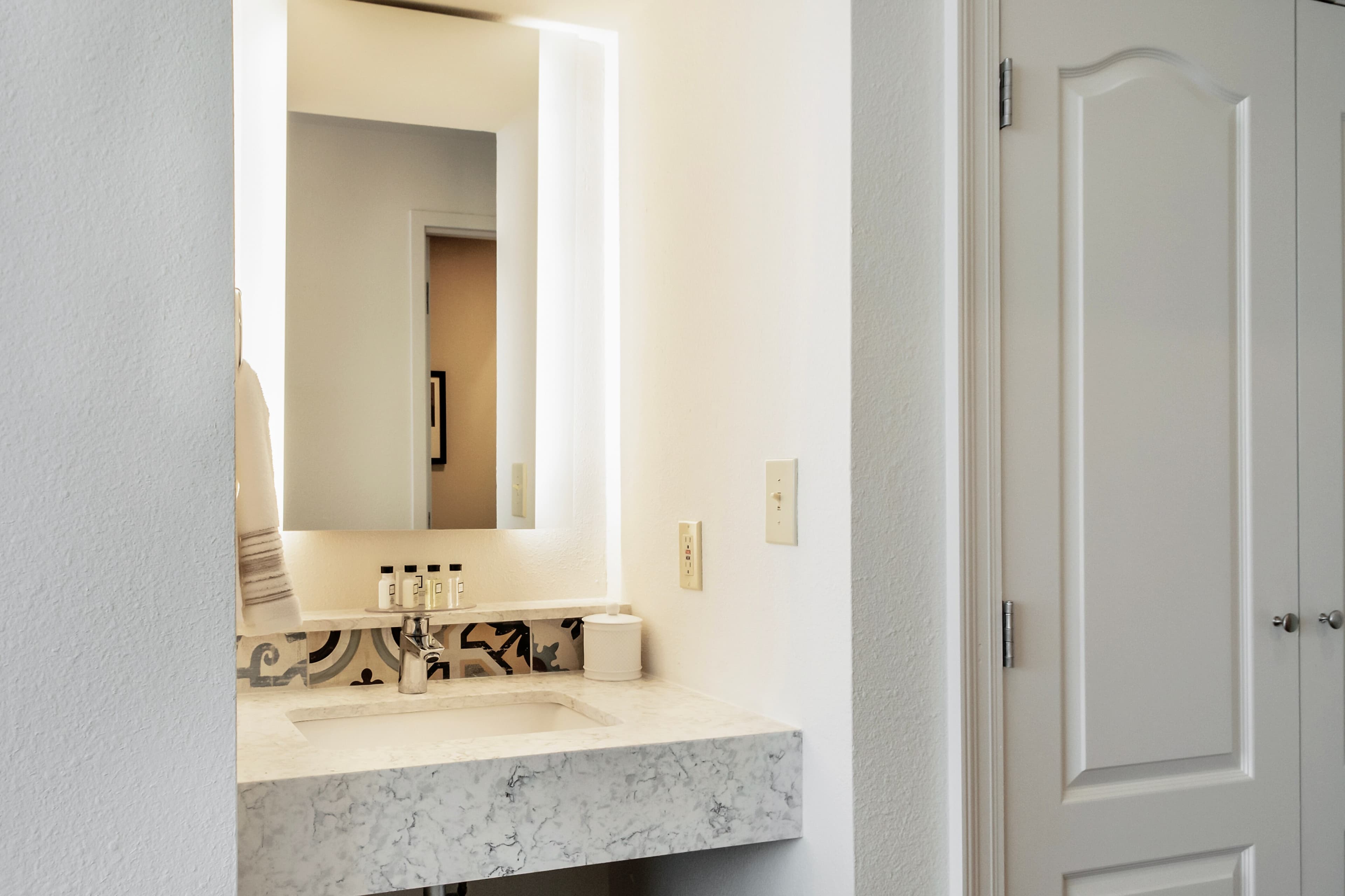 St Charles Coach House, an Ascend Collection Hotel — 17