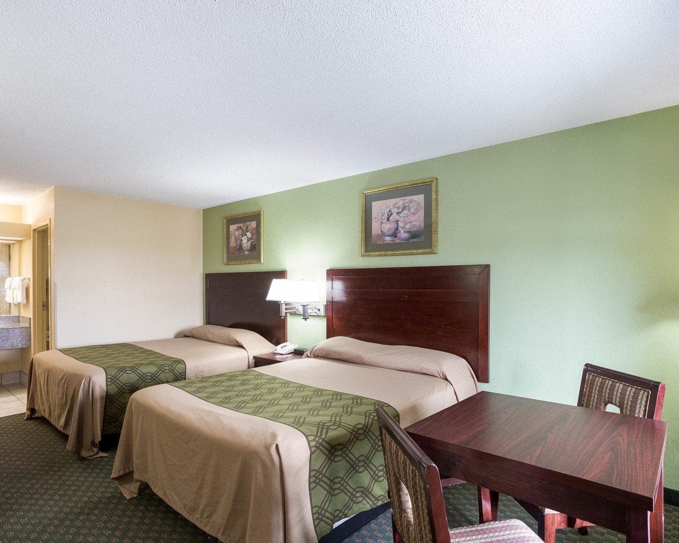 Rodeway Inn & Suites New Orleans Gentilly — 6