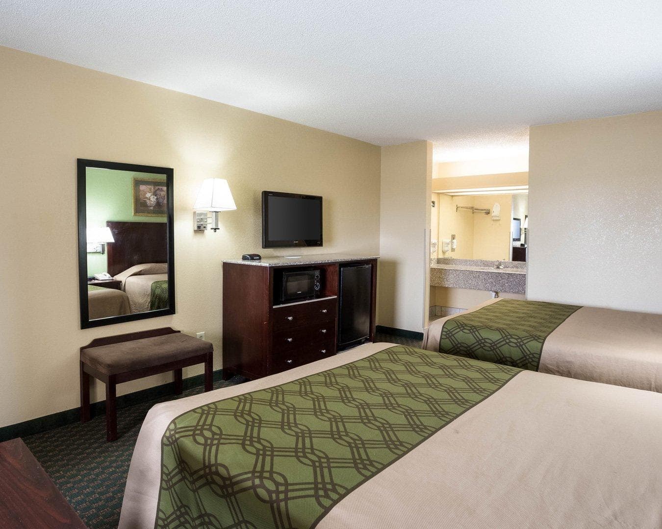 Rodeway Inn & Suites New Orleans Gentilly — 7