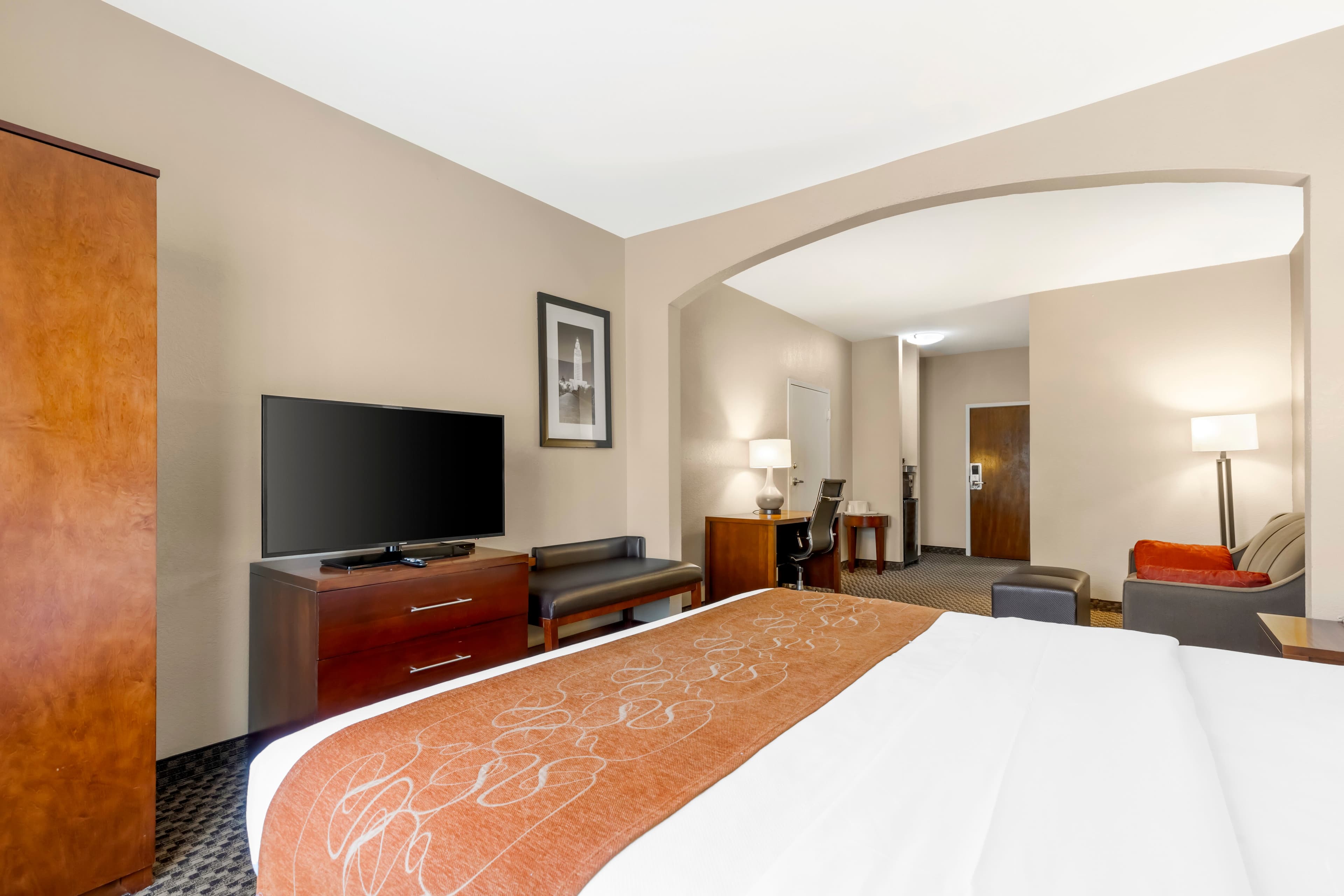 Comfort Suites Port Allen - Baton Rouge - Image 4
