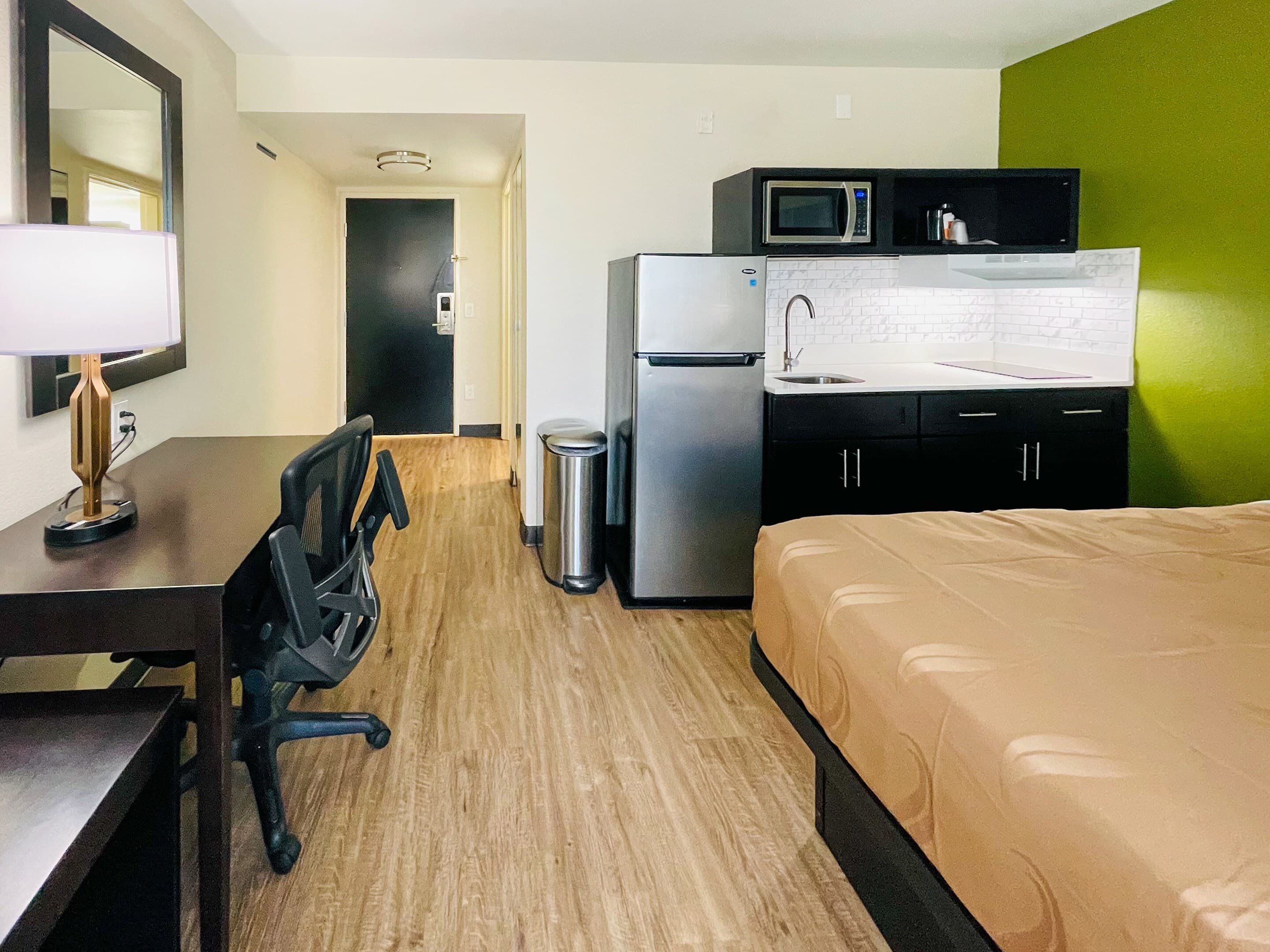 Quality Inn & Suites Lake Charles South - Image 4