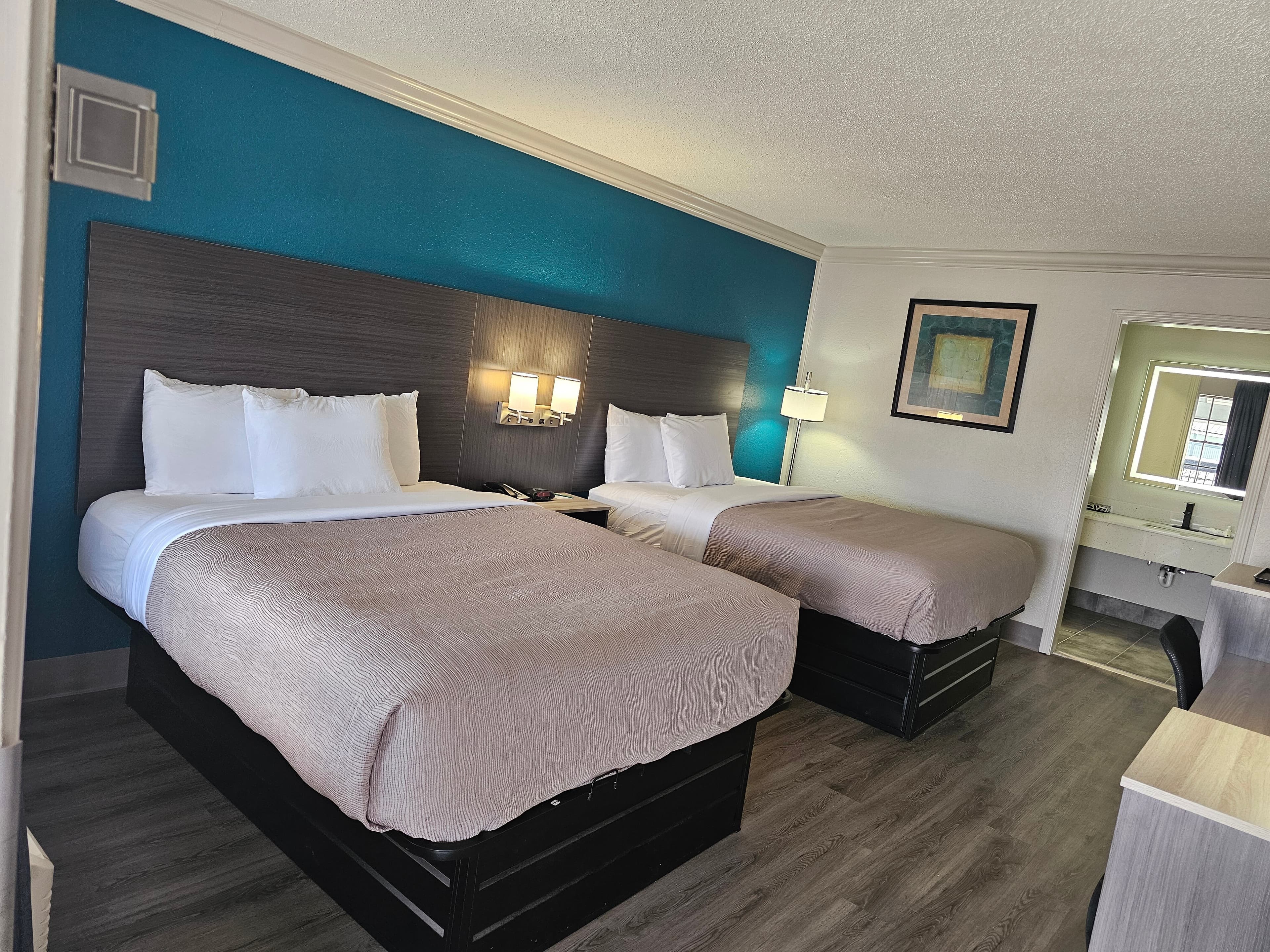 Quality Inn & Suites - Image 1