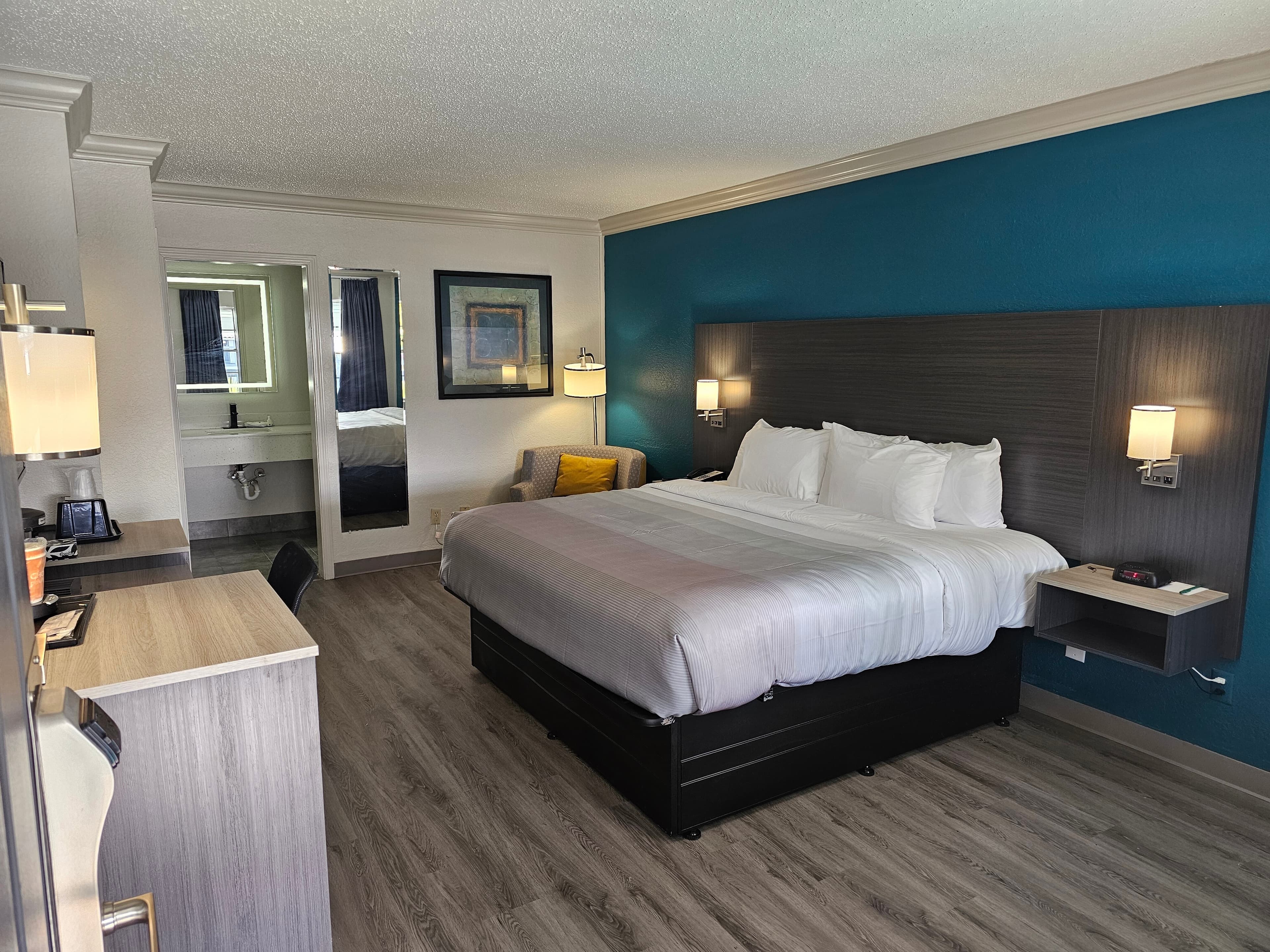 Quality Inn & Suites — 6
