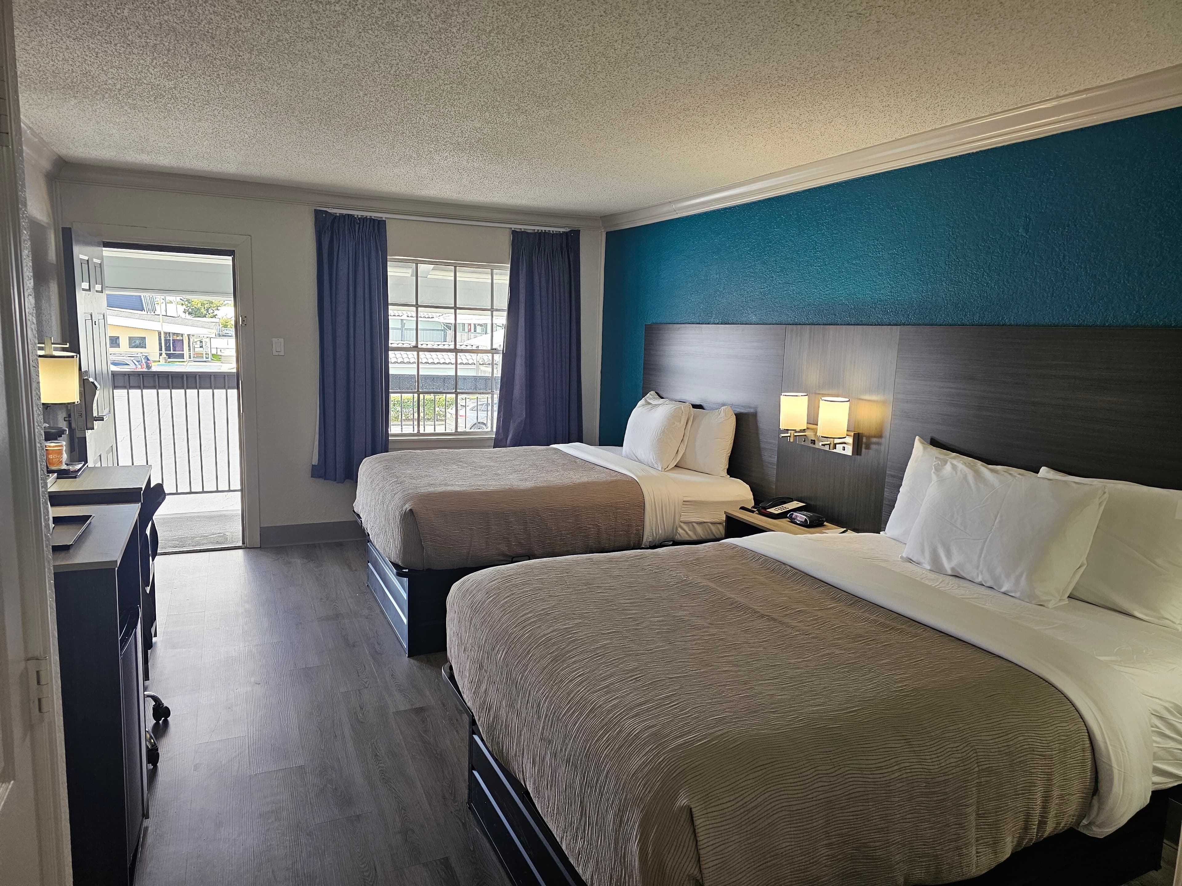 Quality Inn & Suites - Image 5
