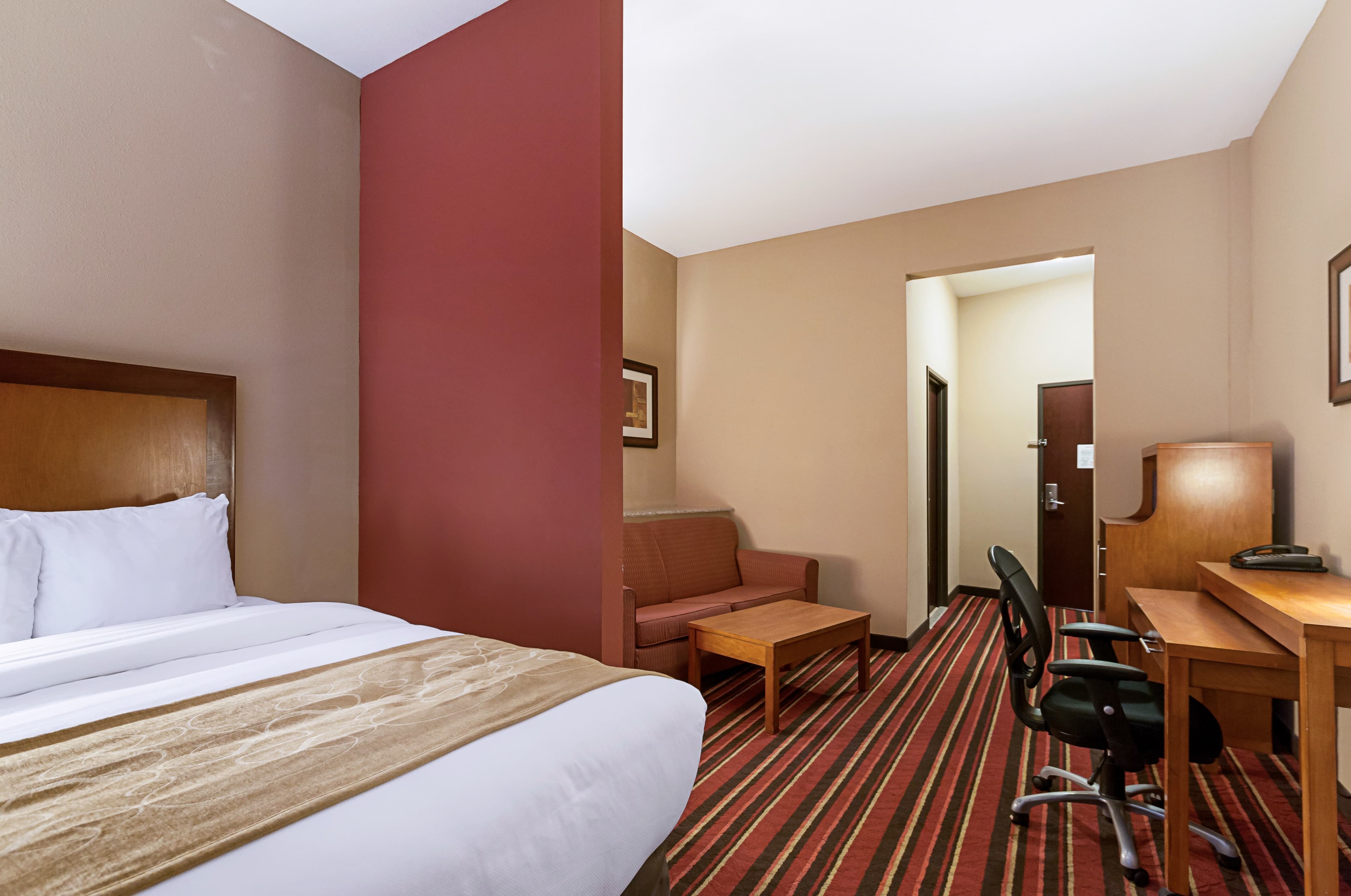 Comfort Suites Sulphur-Lake Charles — 11