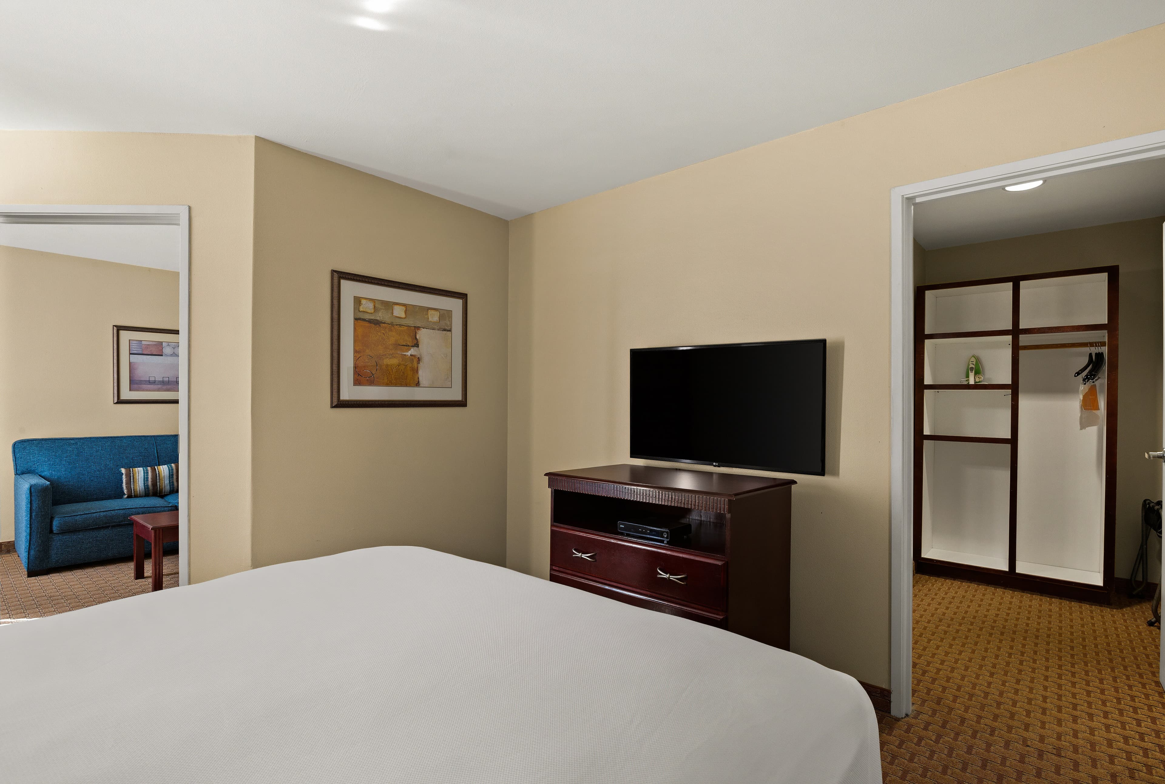 MainStay Suites Houma — 14