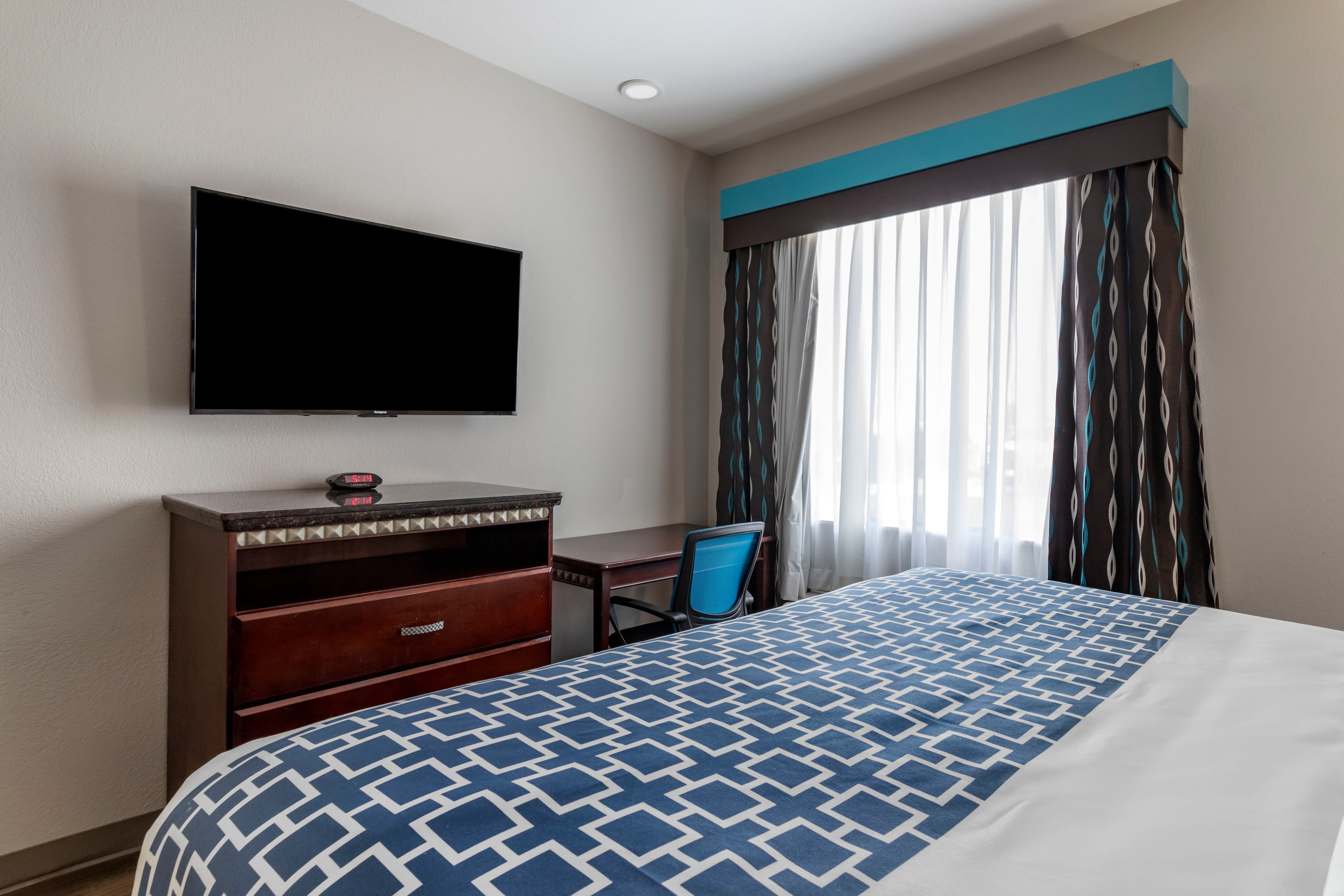 Clarion Pointe Sulphur - Lake Charles — 12