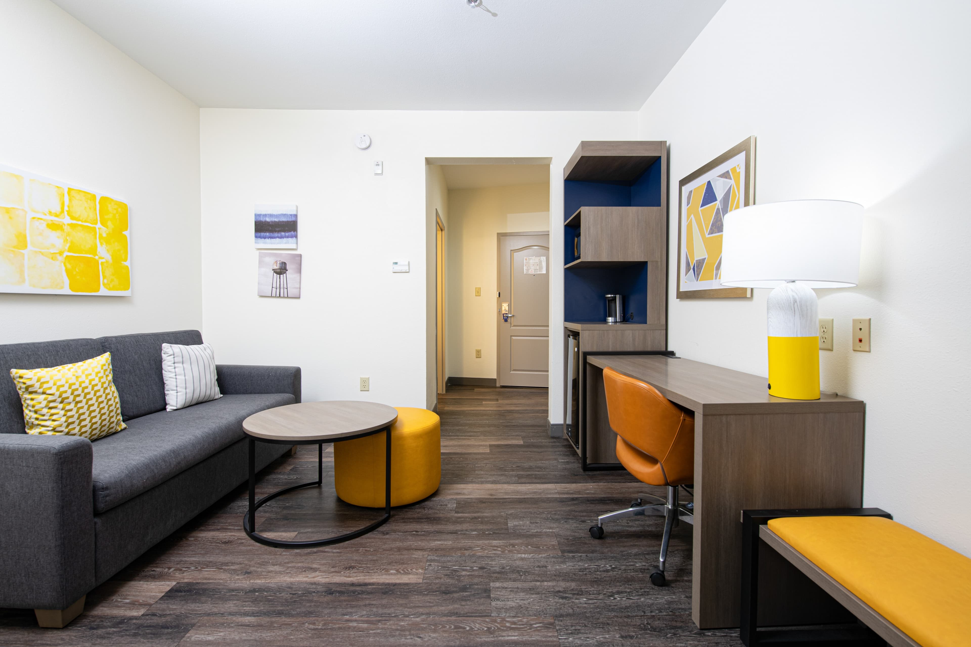 Comfort Suites Oil Center — 6