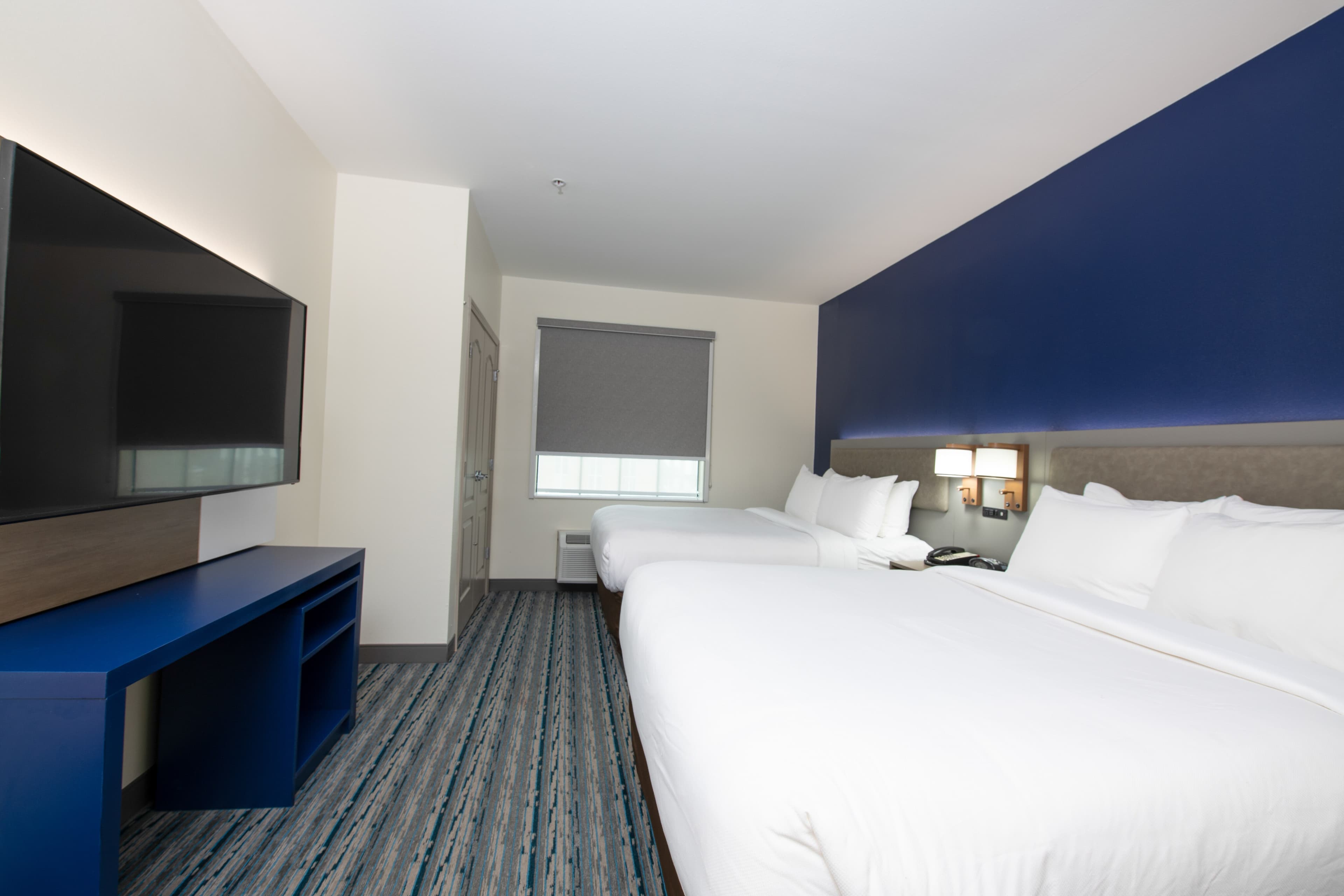 Comfort Suites Oil Center — 10